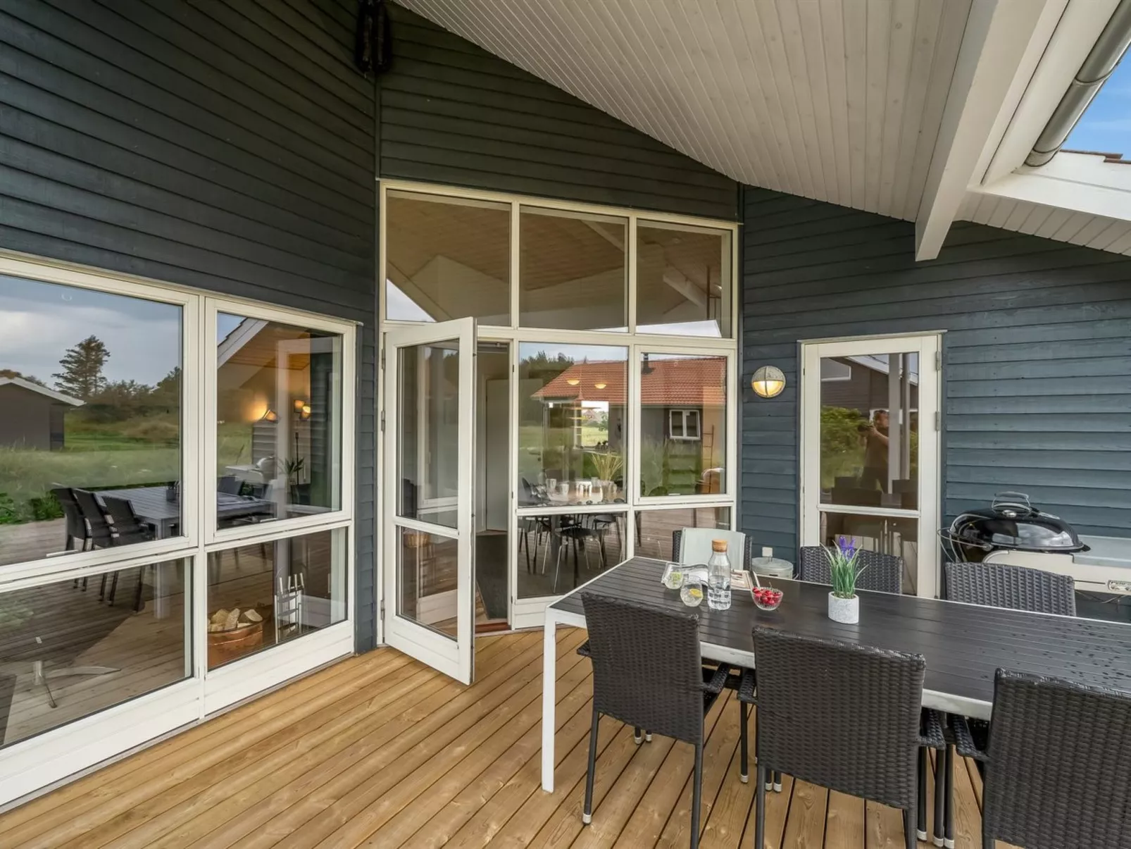 "Sylwia" -  from the sea-Buiten