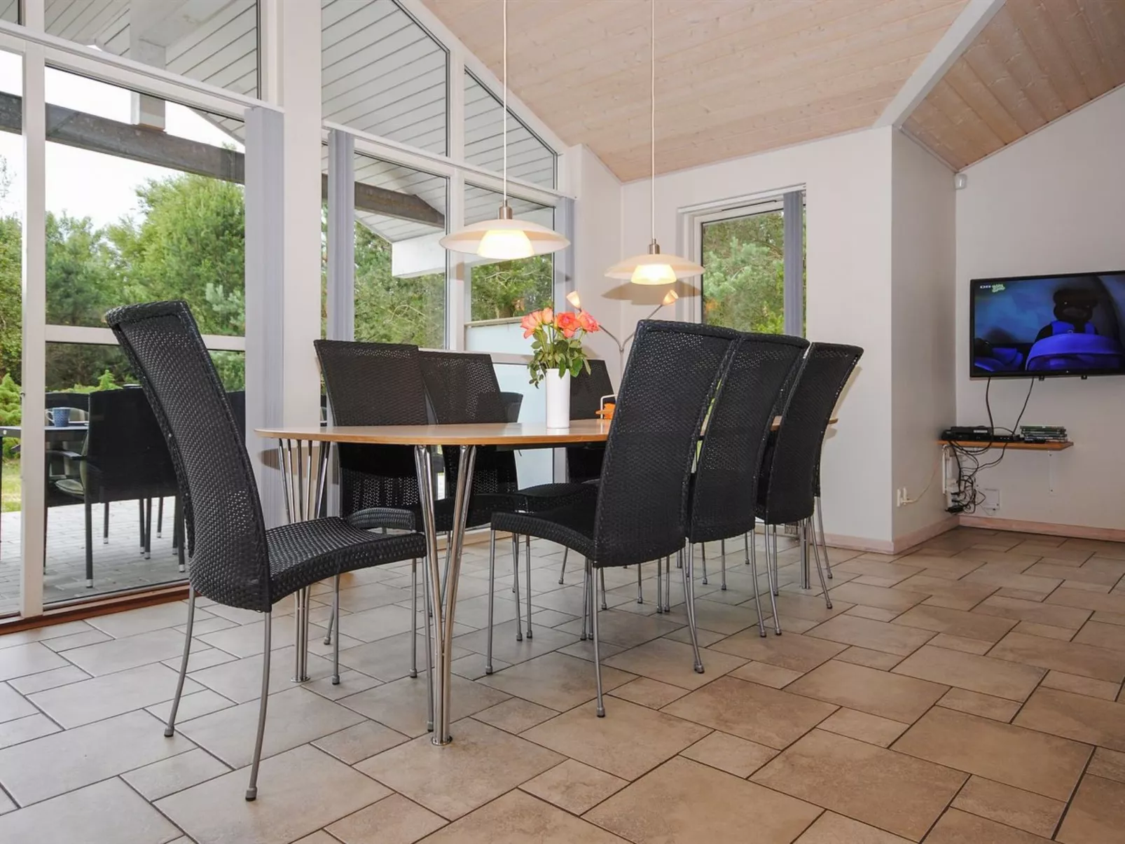 "Tamika" - 950m from the sea-Binnen