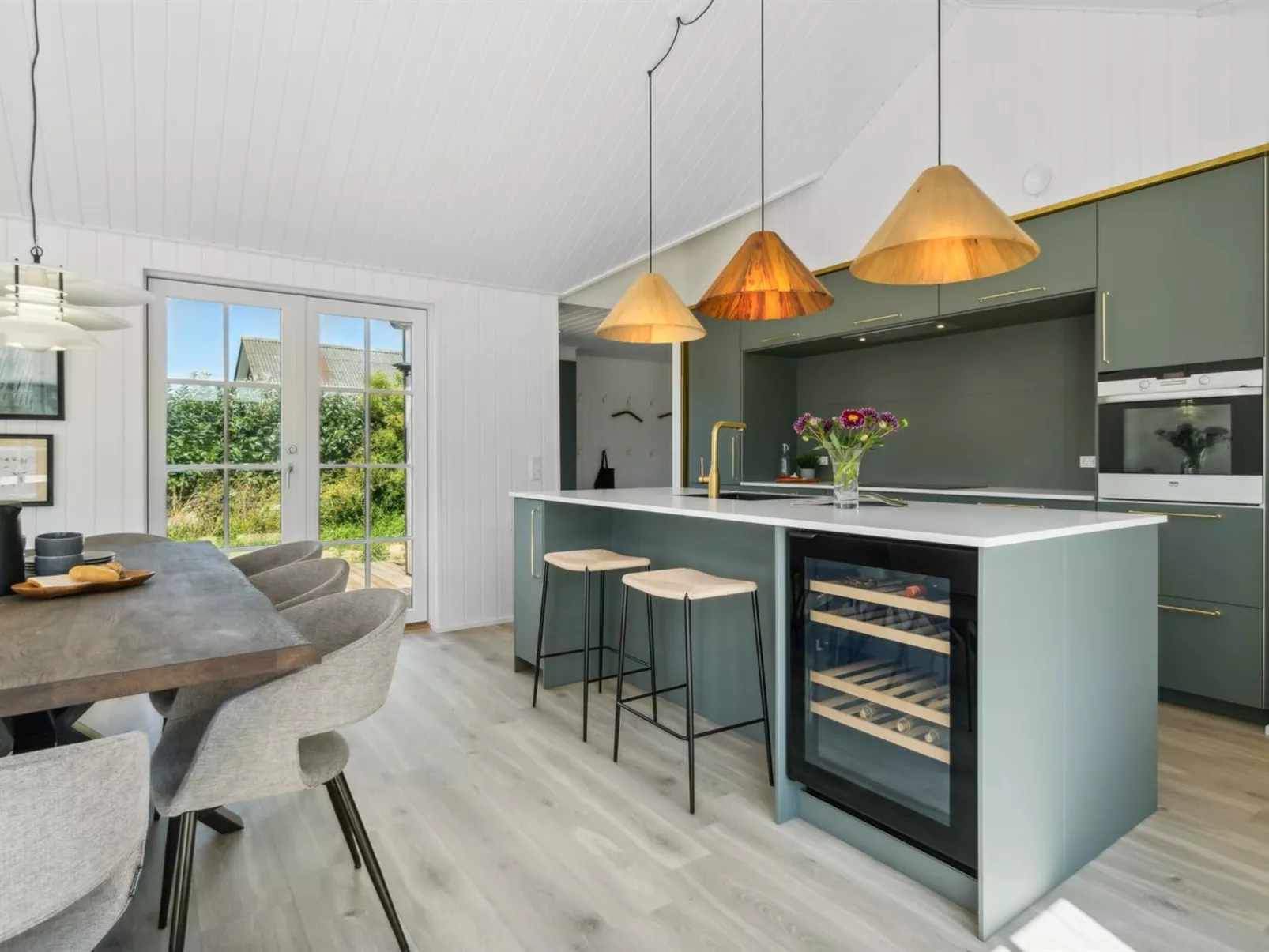 "Ottmar" - 150m from the sea-Binnen