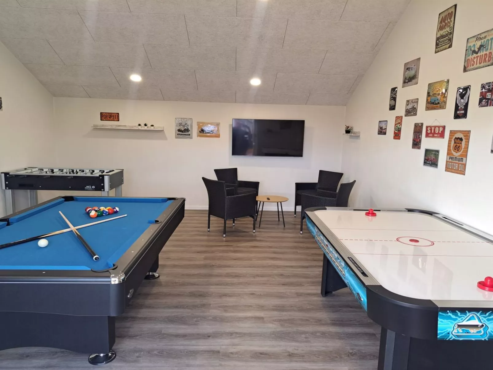 "Clare" - 100m from the sea-Binnen