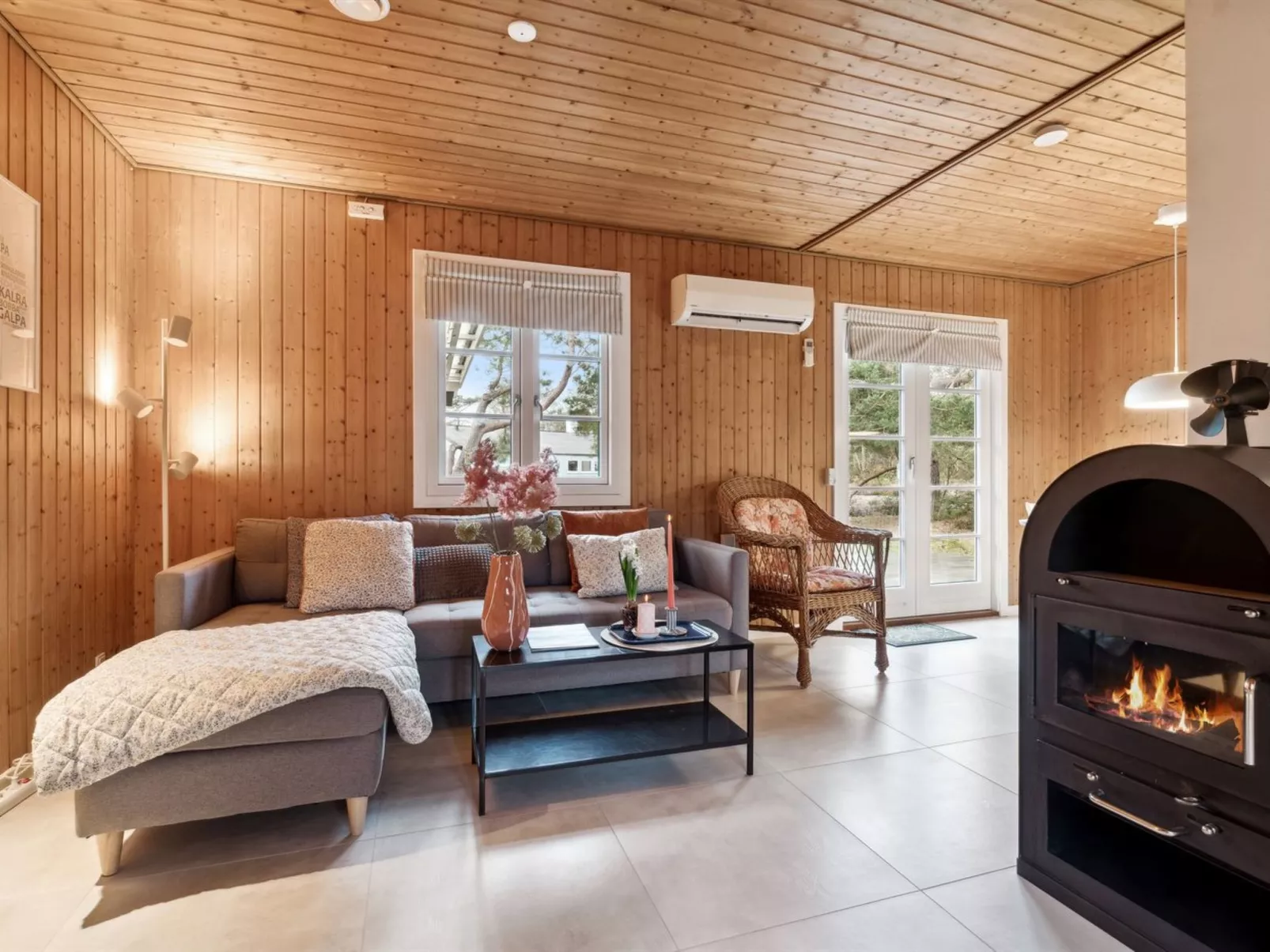 "Smilla" - 300m from the sea-Binnen