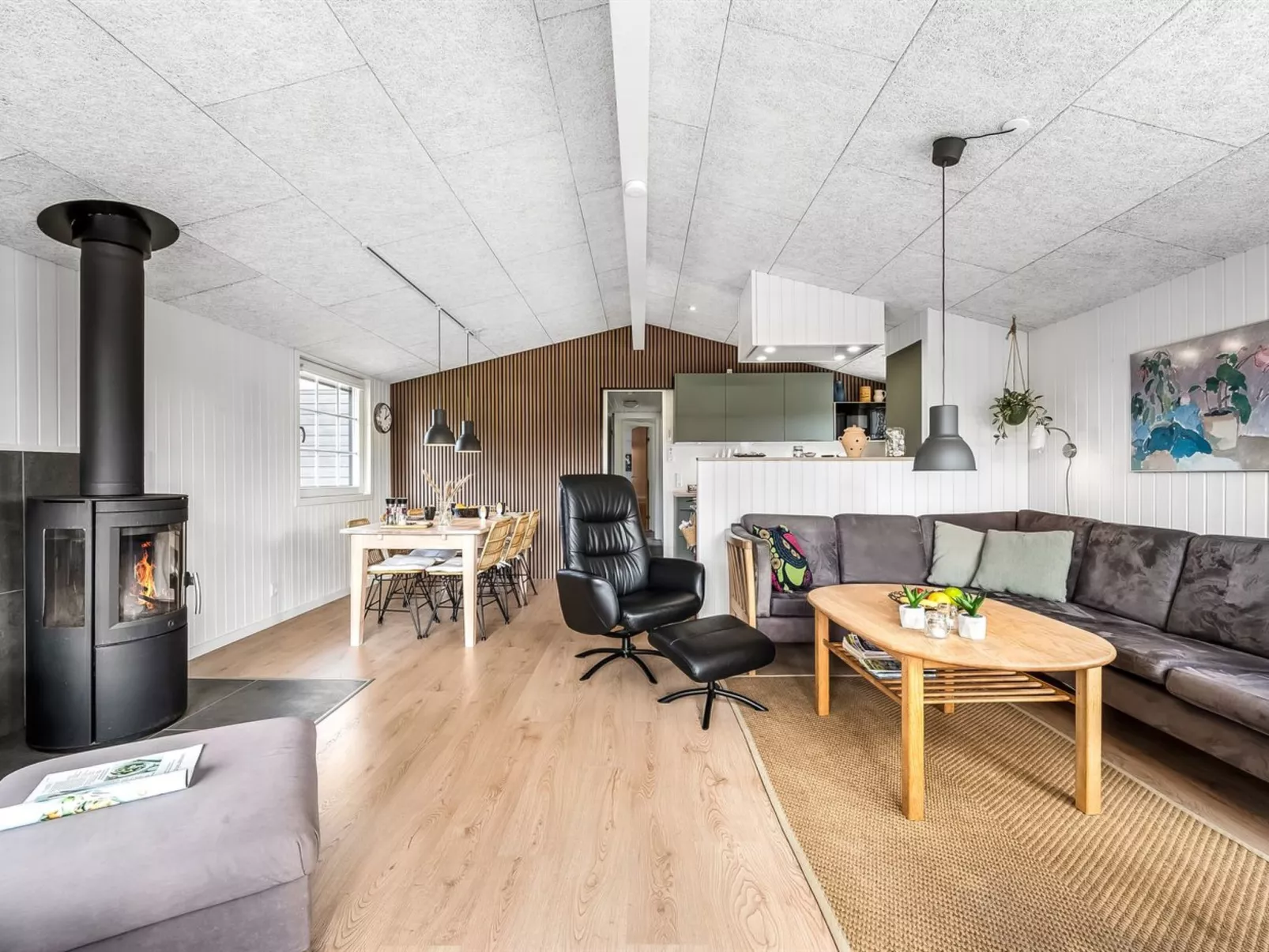 "Ludvika" - 300m to the fjord-Binnen