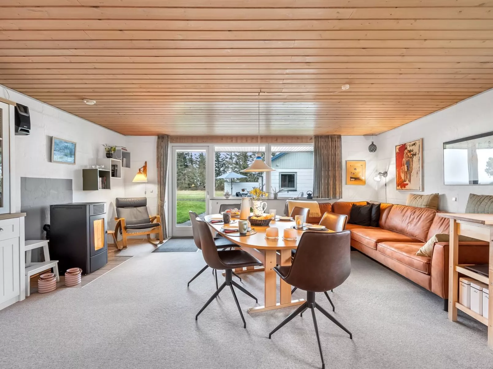 "Moreen" - 200m to the fjord-Binnen