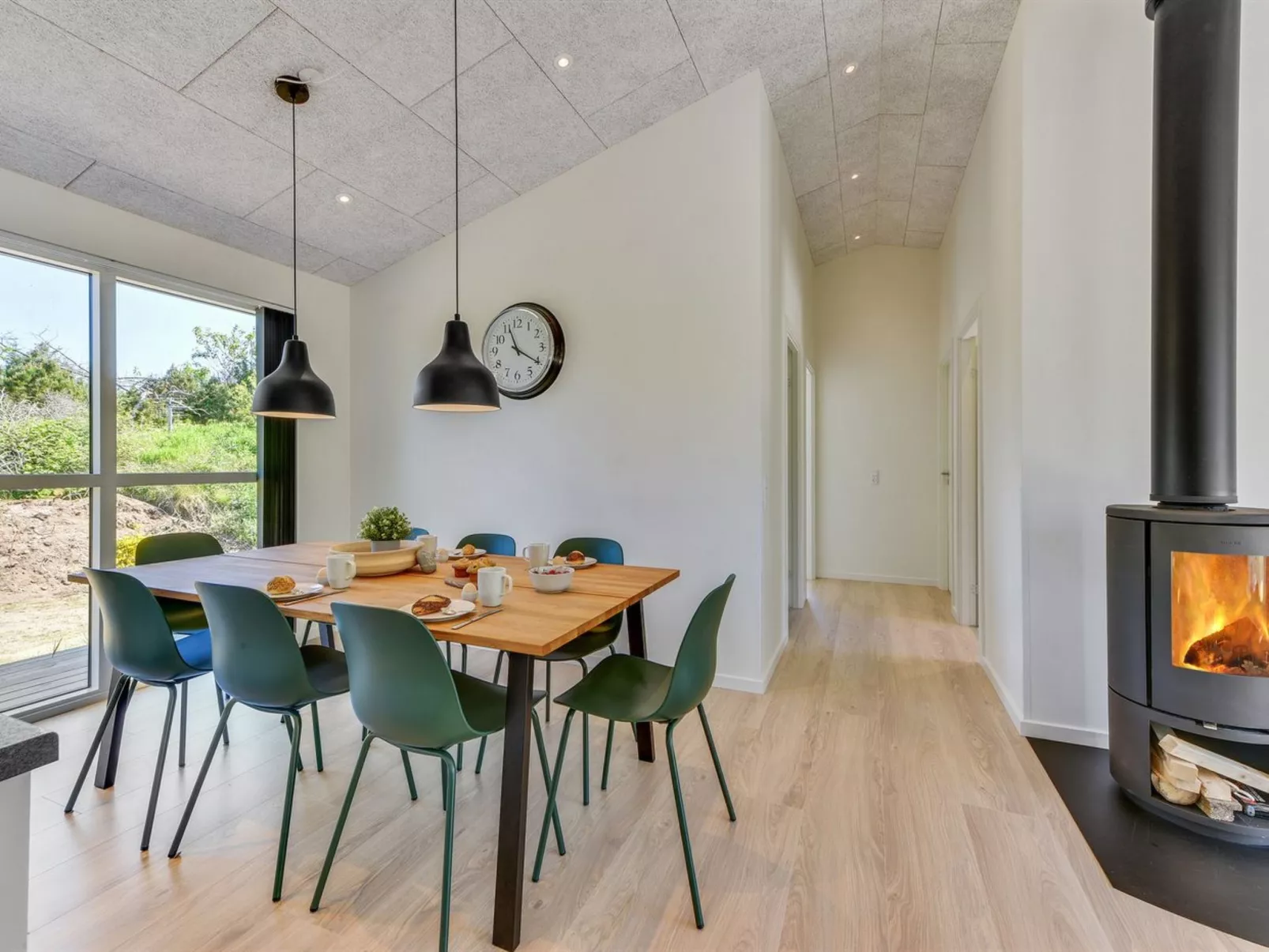 "Merve" - 800m to the fjord-Binnen