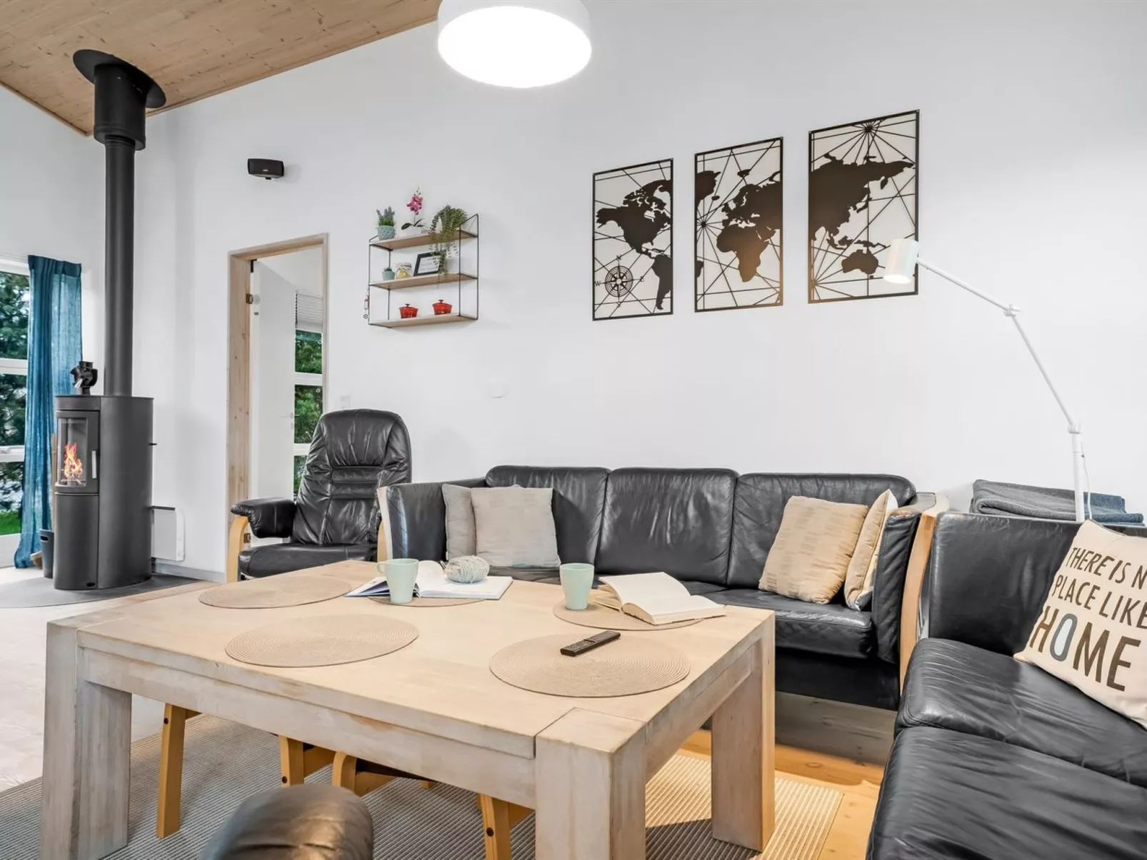 "Helena" - 700m from the sea-Binnen