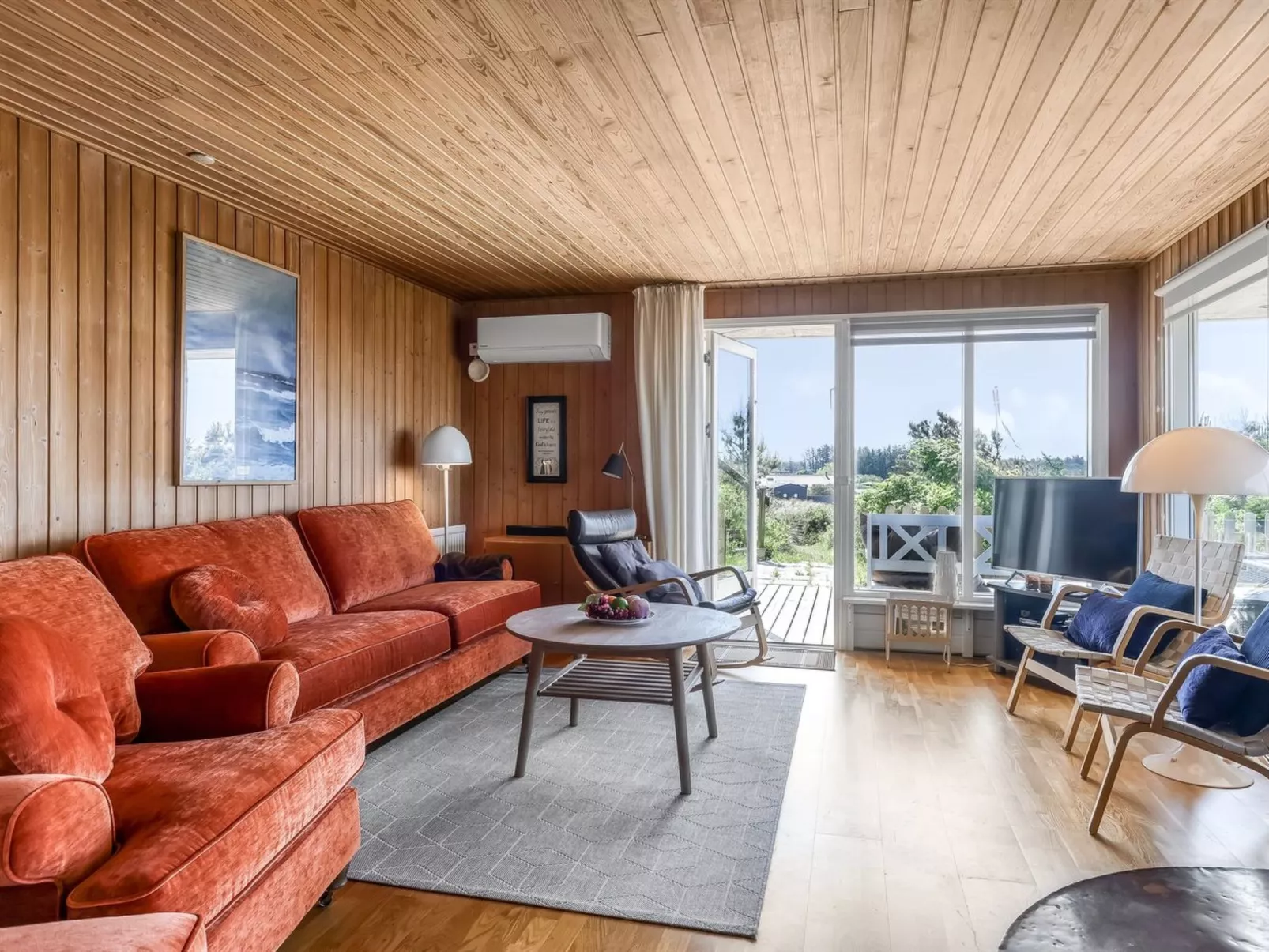 "Letje" - 500m from the sea-Binnen