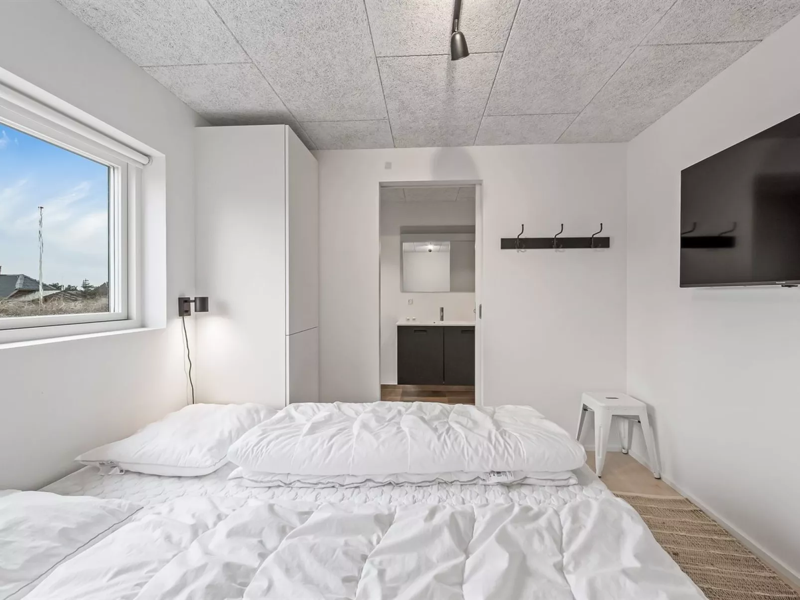 "Chenoa" - 350m from the sea-Binnen