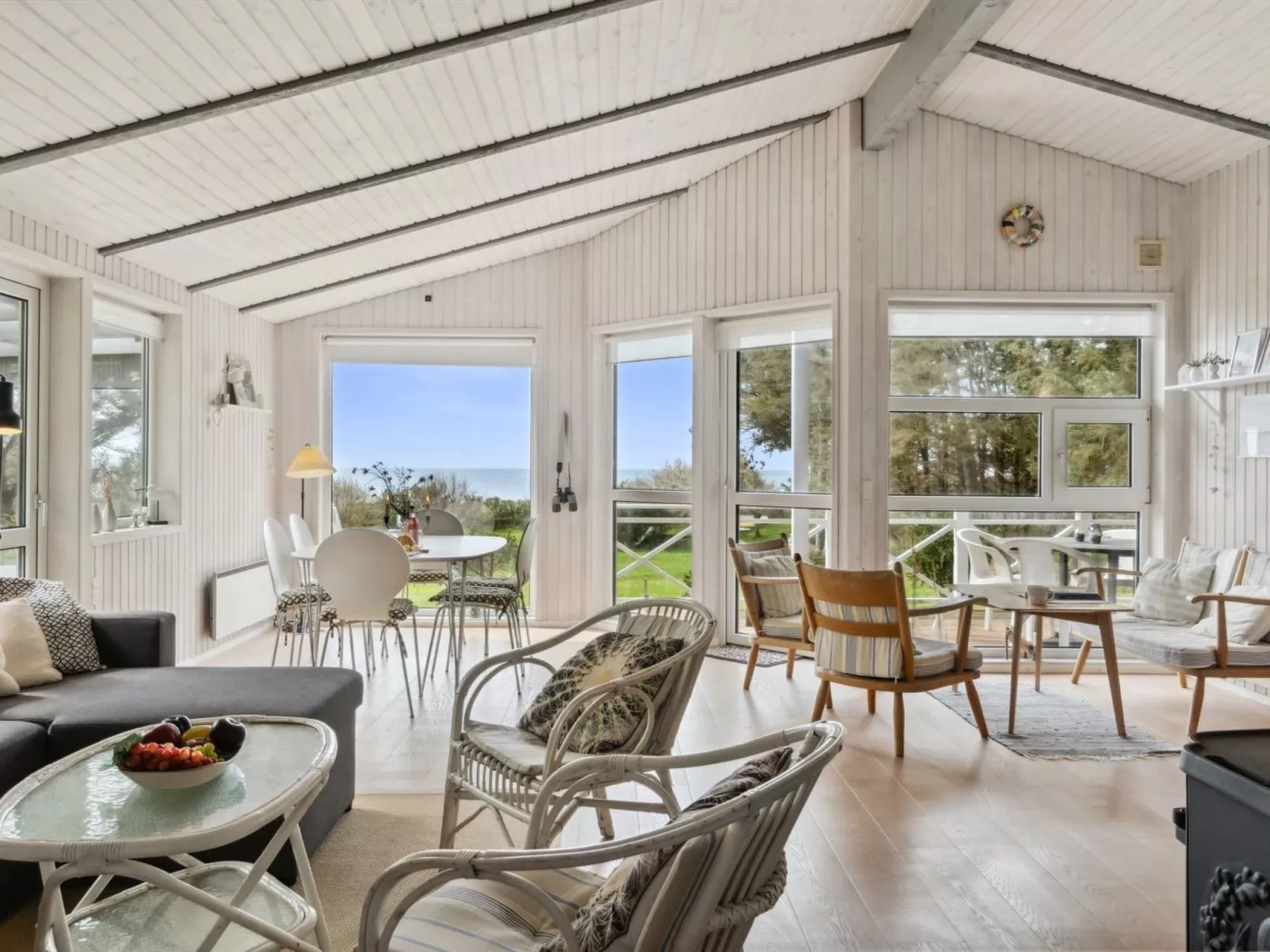 "Marius" - 30m from the sea-Binnen