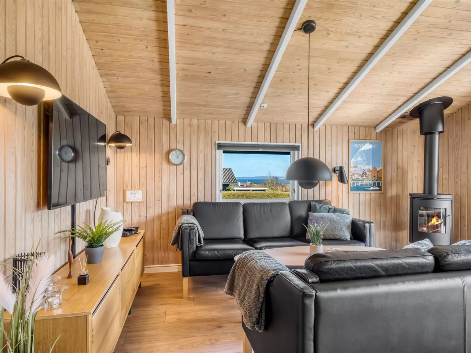 "Ofrath" - 350m to the fjord-Binnen