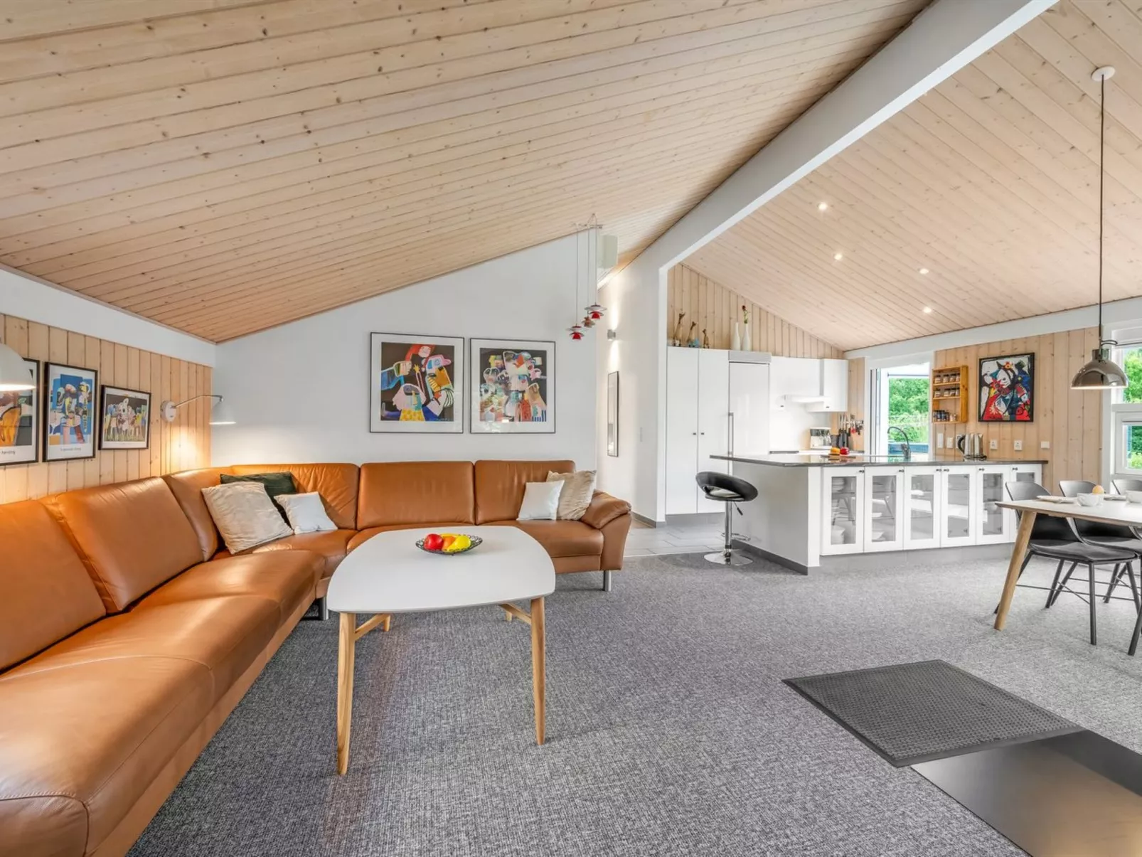 "Noreen" - 1.4km to the fjord-Binnen