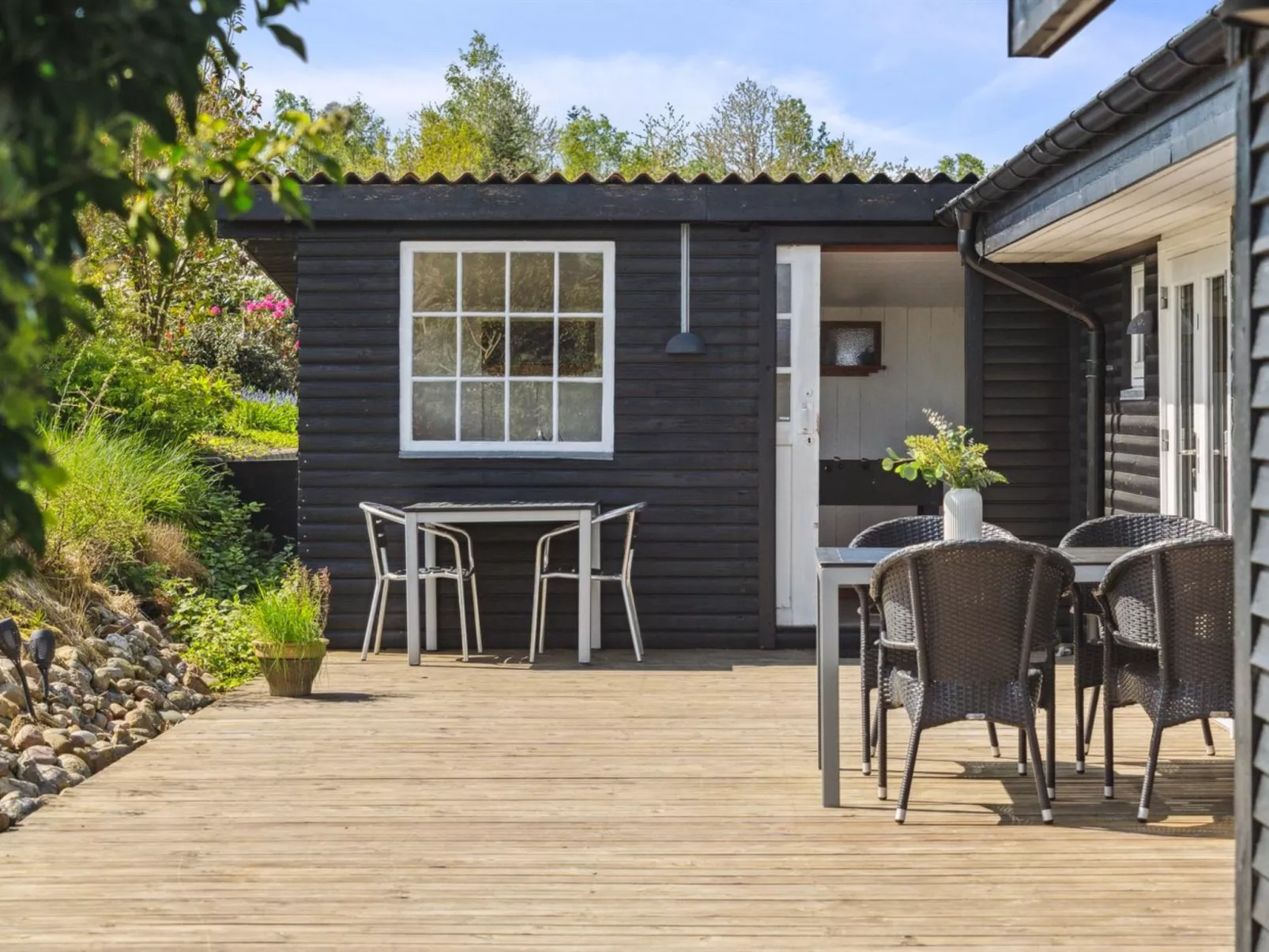 "Sölvy" - 300m from the sea-Buiten