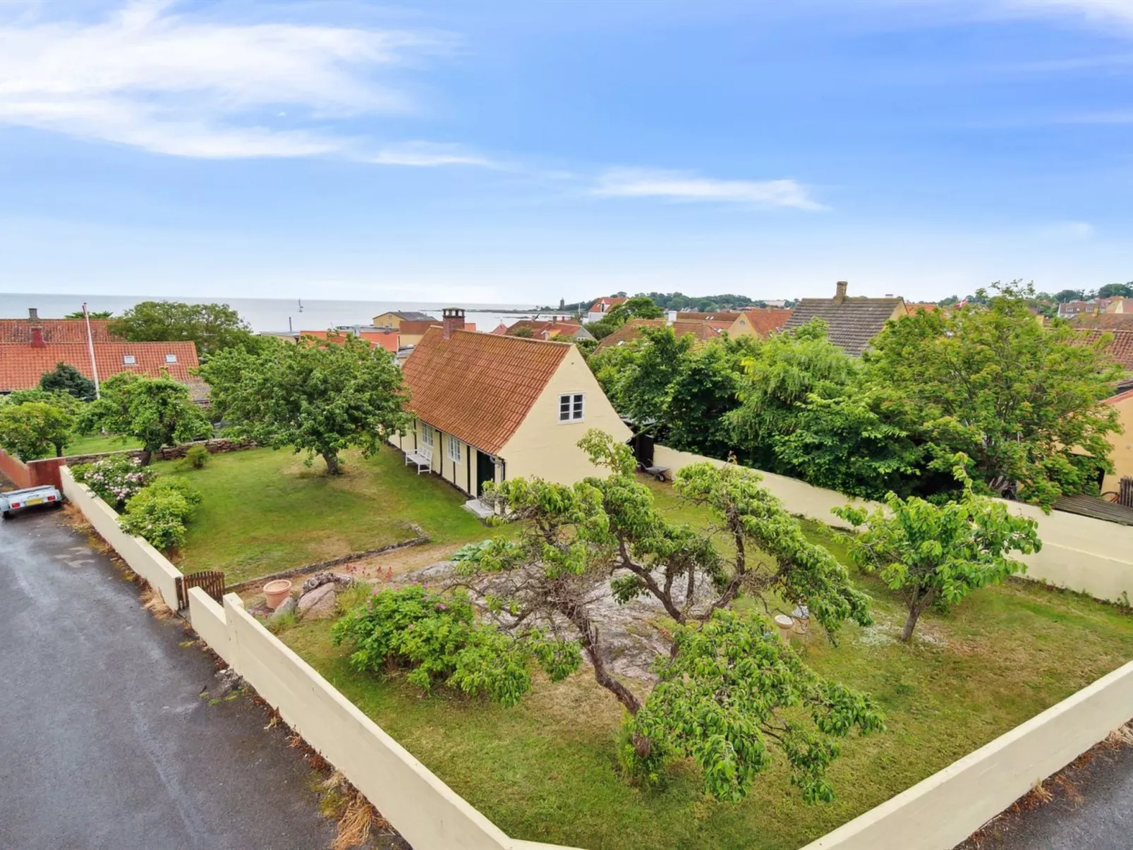 "Øde" - 100m from the sea-Buiten