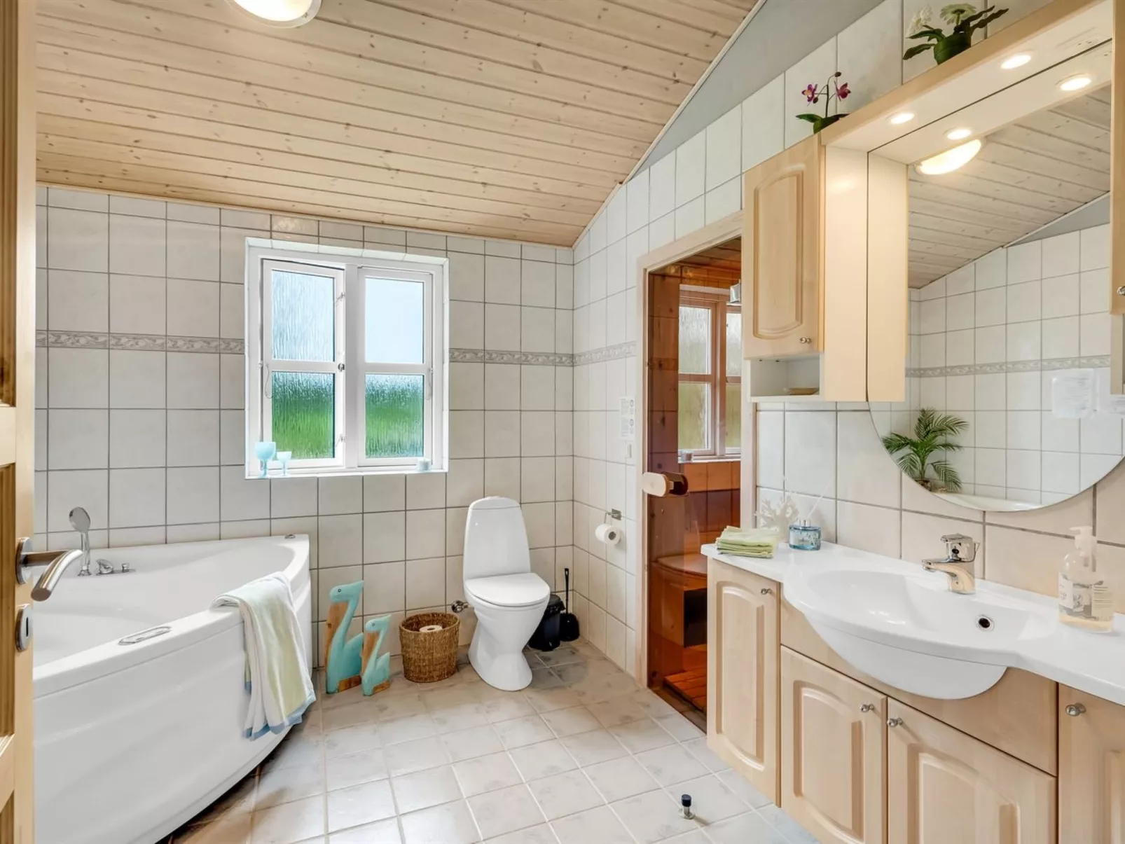 "Zölestine" -  from the sea-Binnen