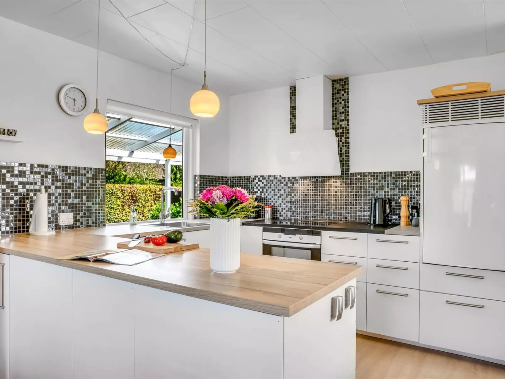 "Ansine" - 500m from the sea-Binnen