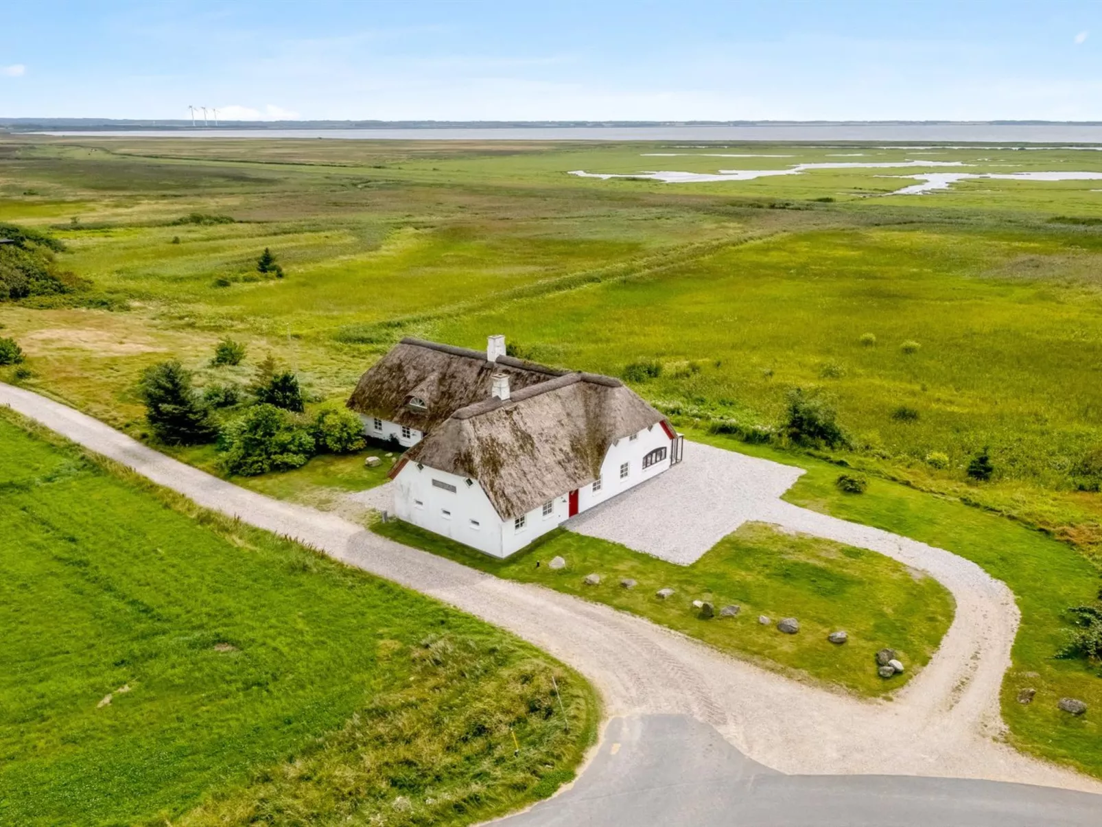 "Darleen" - 850m to the fjord-Buiten