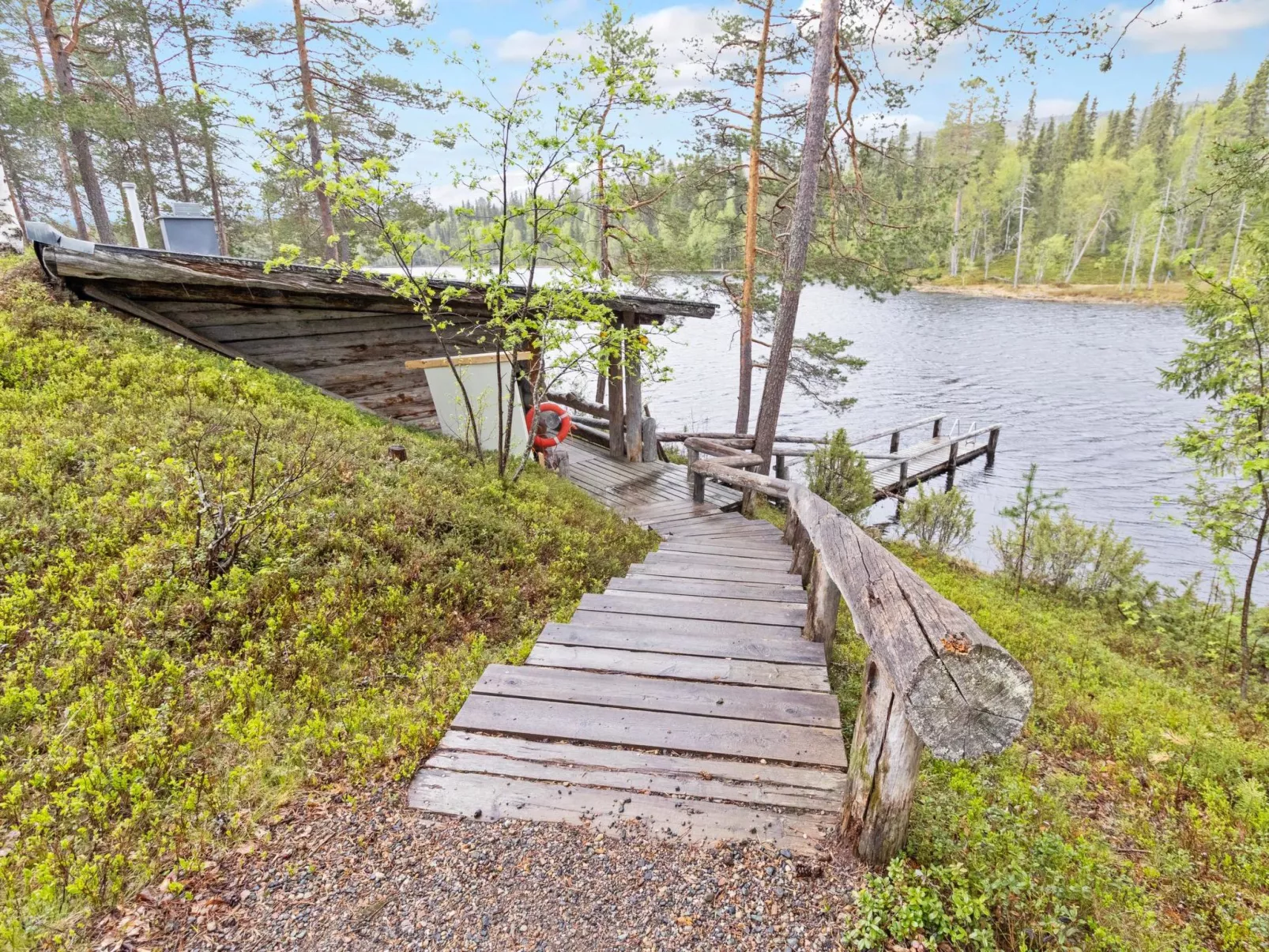 Metsä-luosto-Binnen