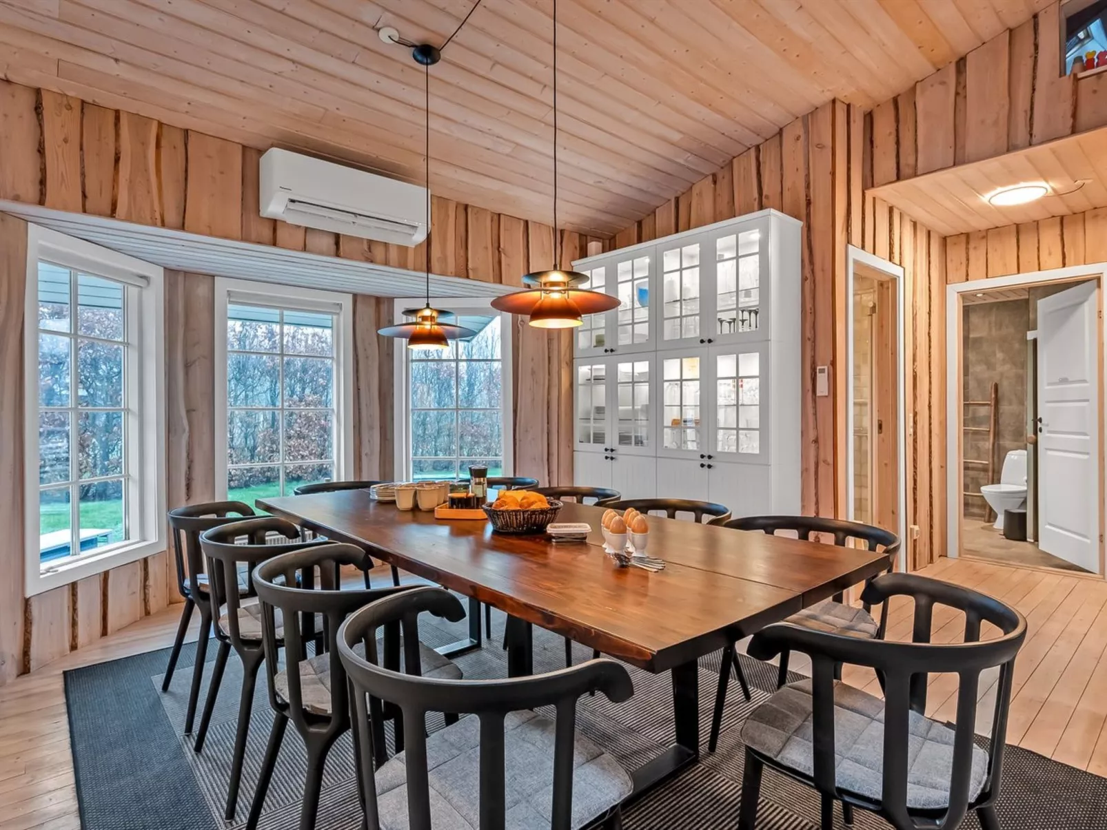 "Gunwald" - 1km to the fjord-Binnen