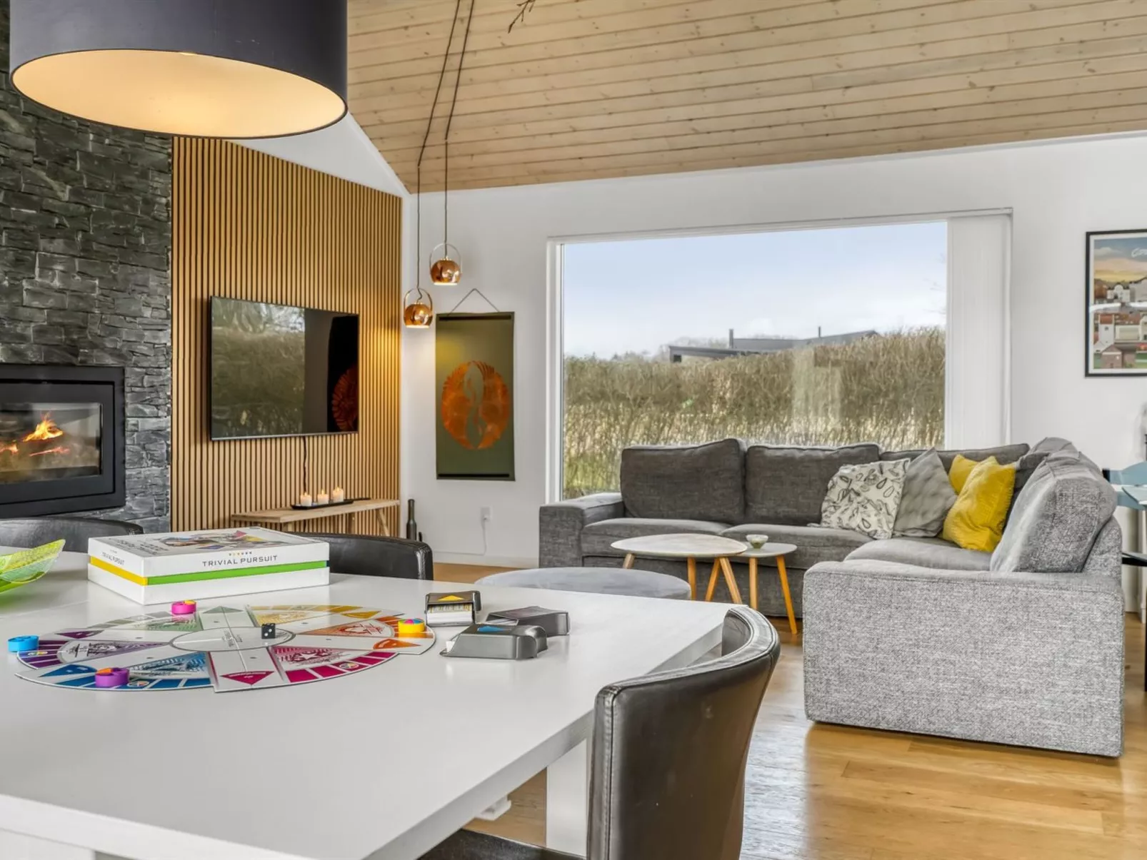 "Kato" -  from the sea-Binnen