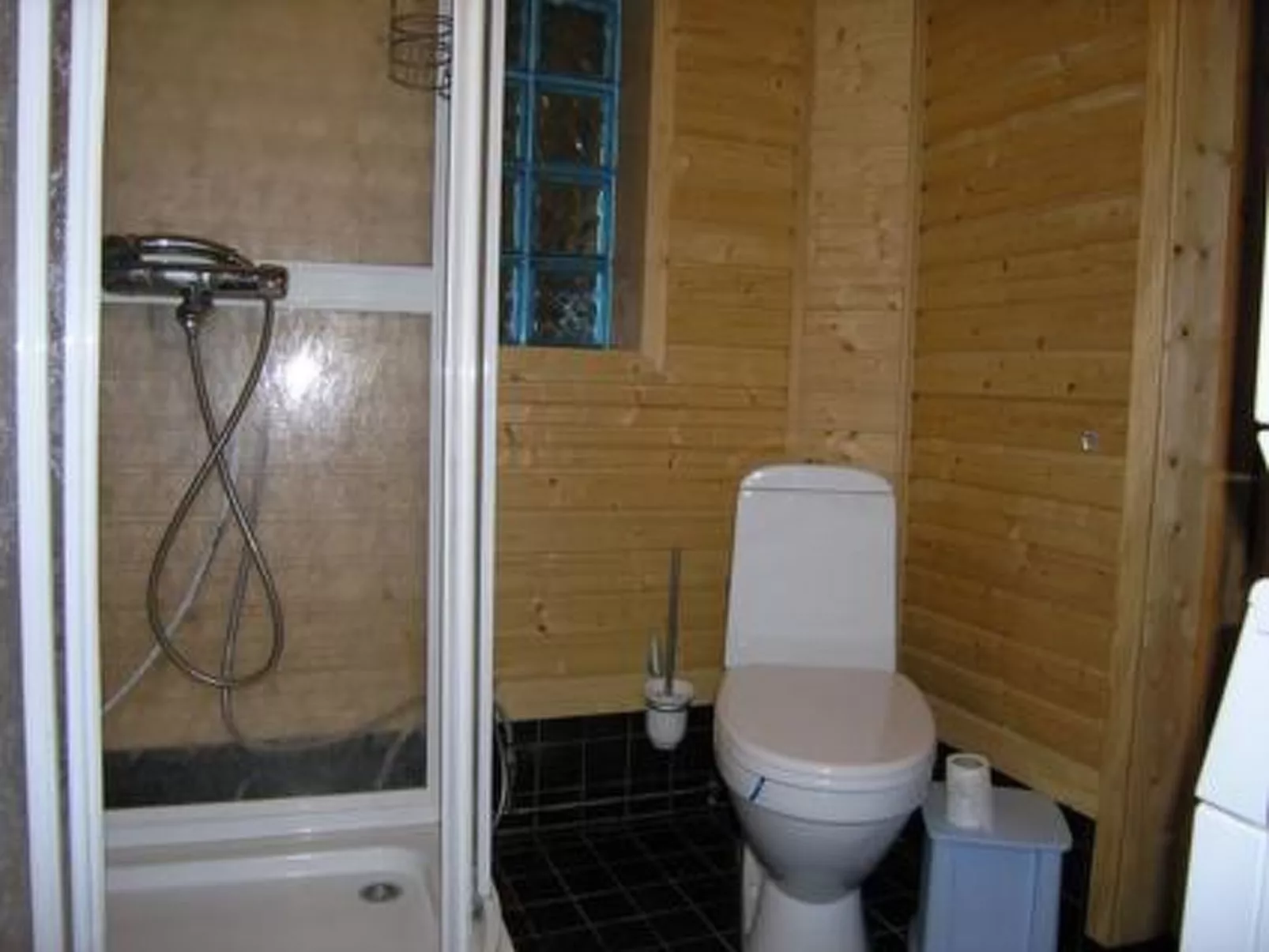 Keitaanniemen lomamökki-Binnen