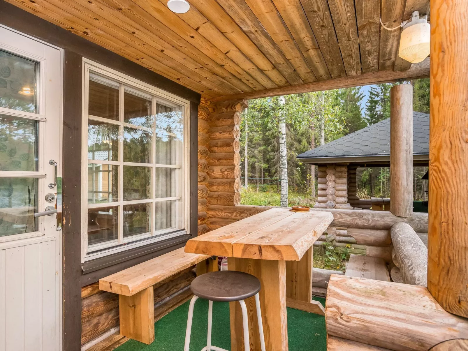 Pikku harrila-Binnen