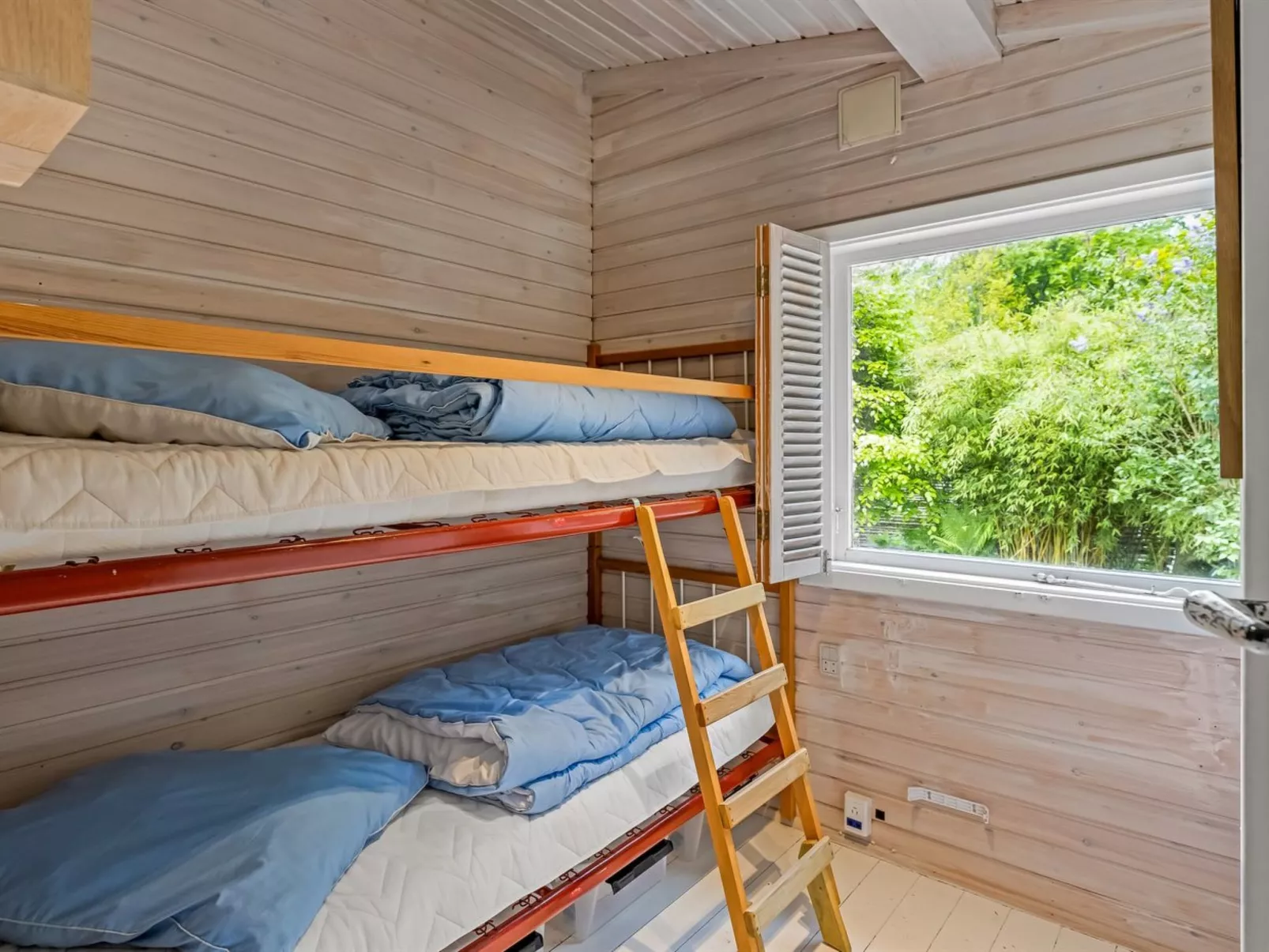 "Afke" - 660m from the sea-Binnen