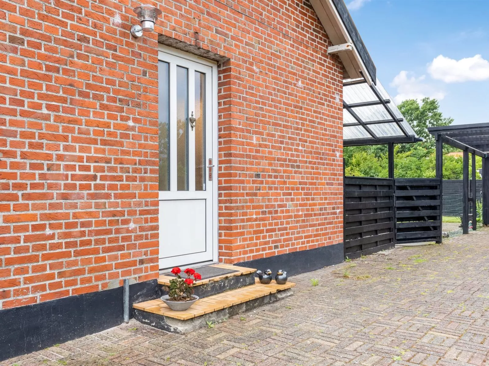 "Kirsi" -  from the sea-Buiten