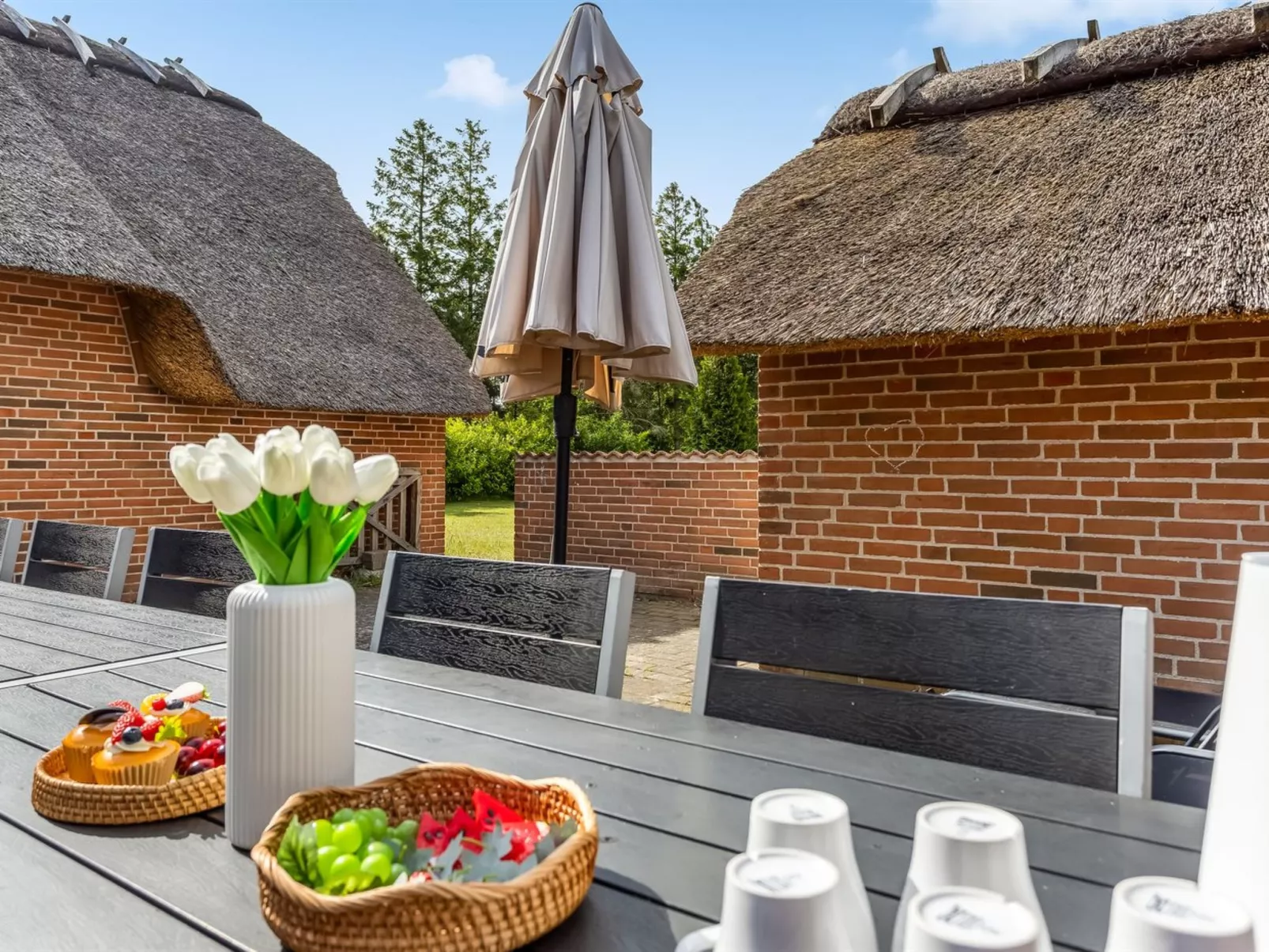 "Tara" - 900m from the sea-Buiten