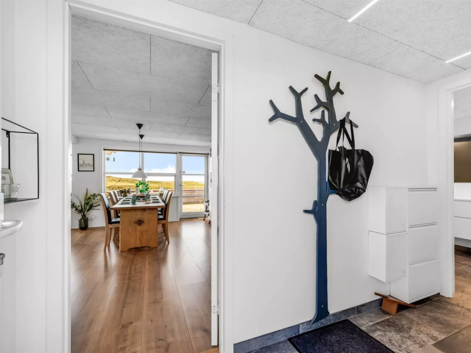 "Ema" - 500m from the sea-Binnen