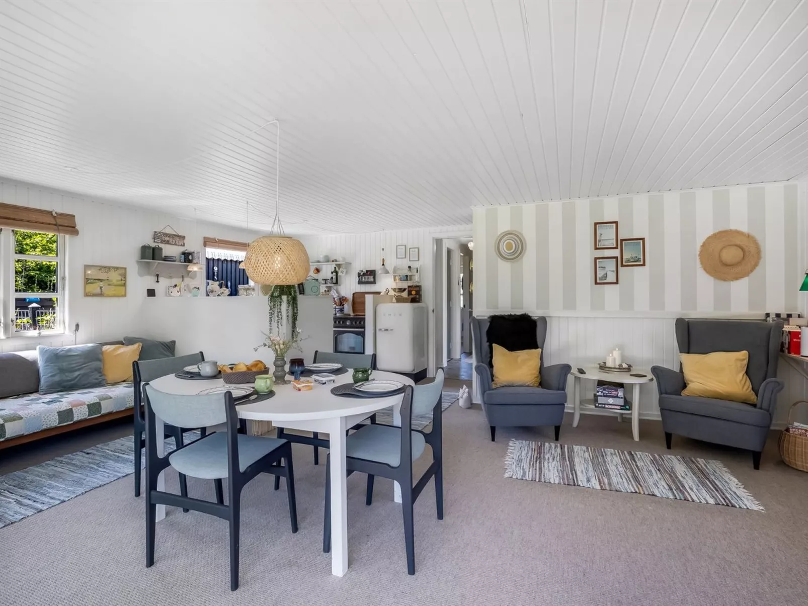 "Voitto" - 1km to the fjord-Binnen