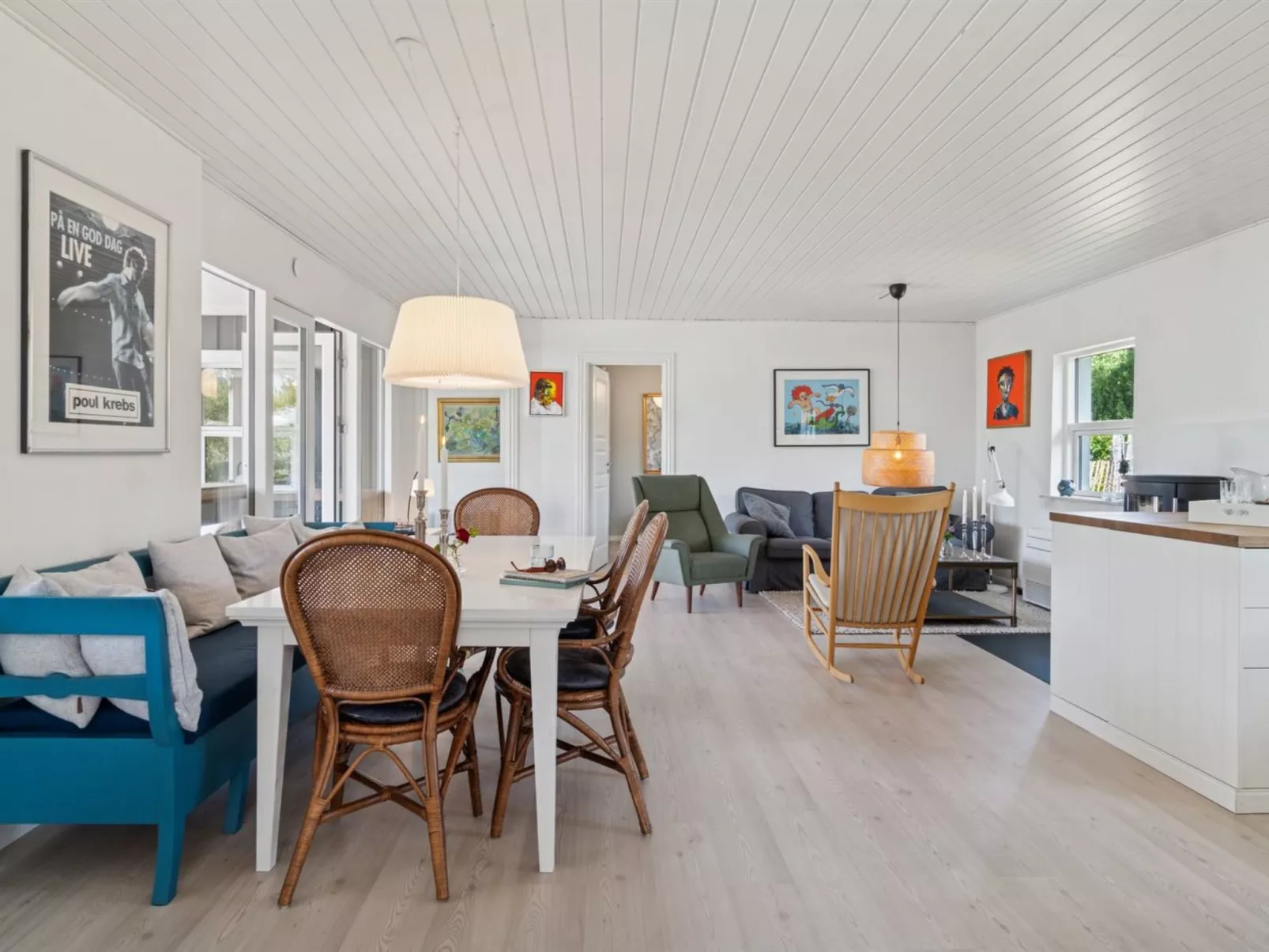 "Botwith" - 125m from the sea-Binnen