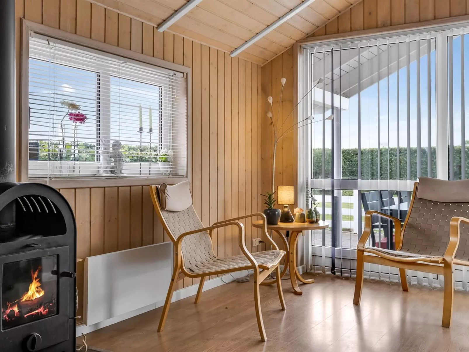 "Trifun" - 300m from the sea-Binnen