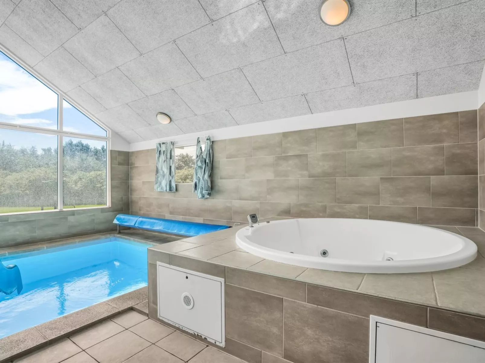 "Jurgis" - 900m from the sea-Binnen