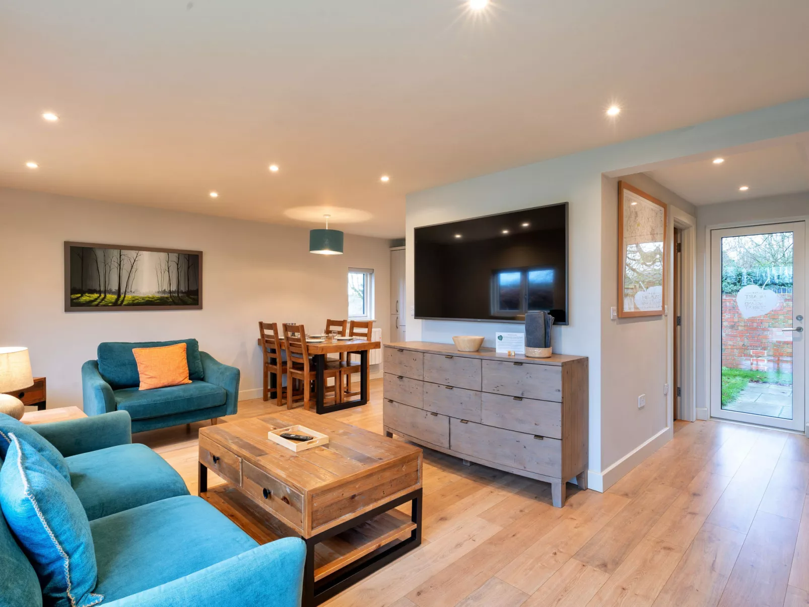 Acorn Cottage-Binnen