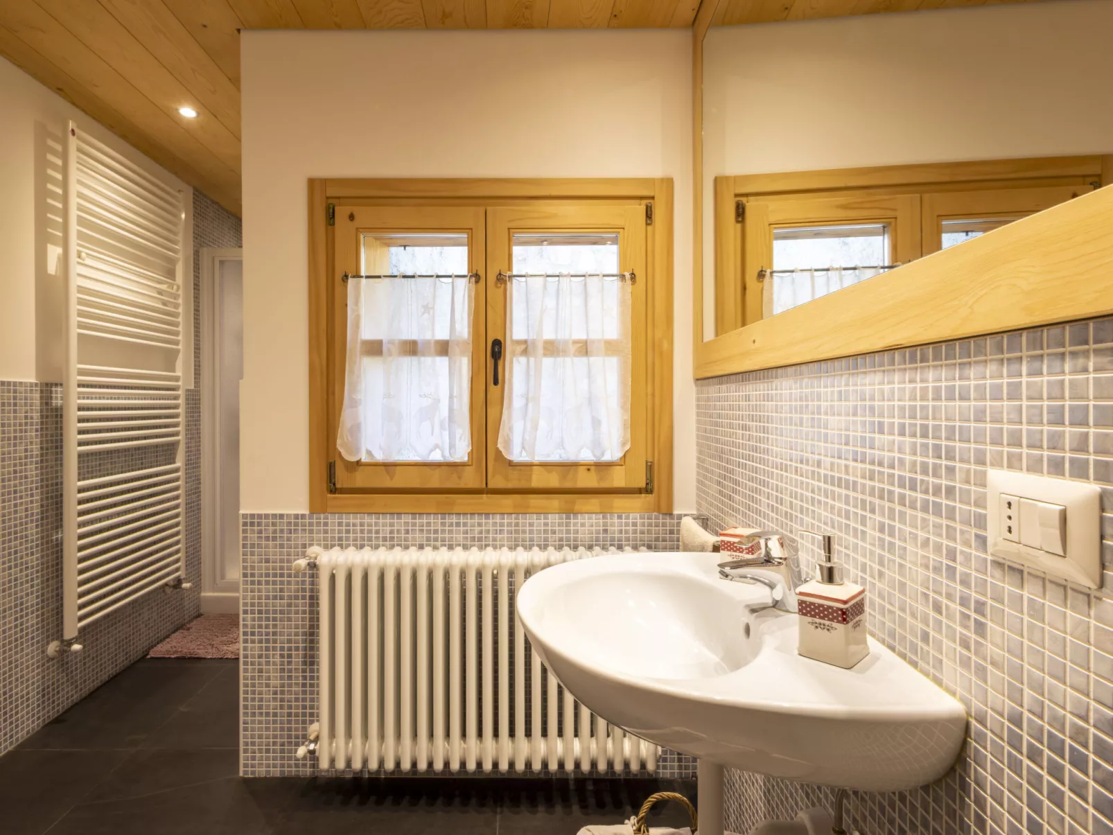 Pozzaglio Mountain Home-Binnen