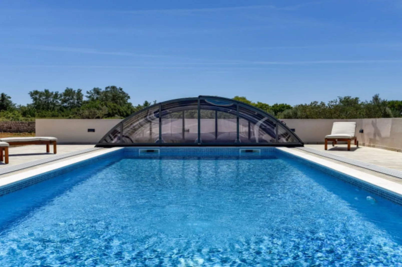 RUSTIC VILLA PEROSA WITH HEATED POOL-Zwembad