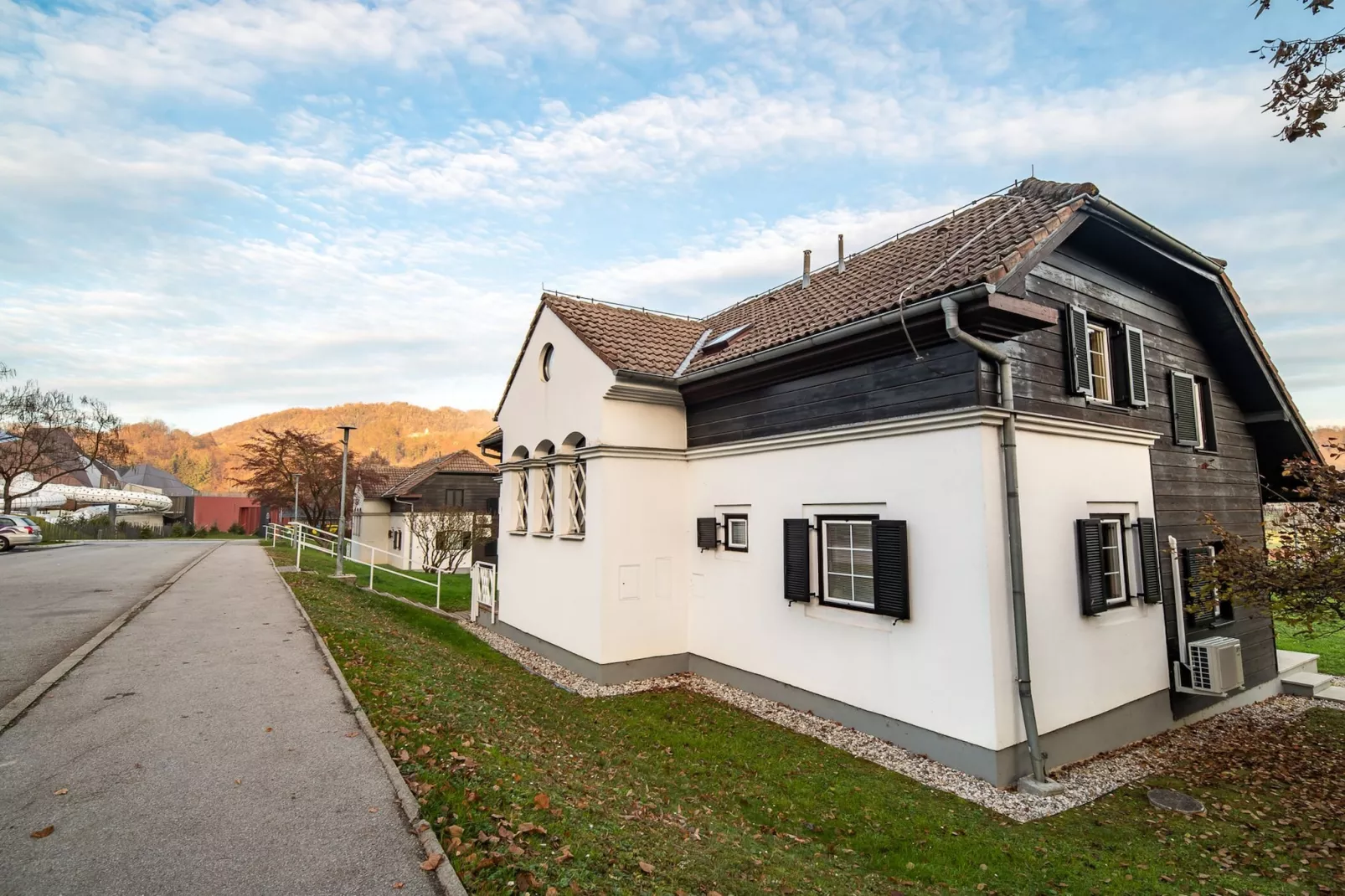 Rustic and Radiant Retreat Apartments with Terrace - Classic One Bedroom Apartment with Terrace (owner app 12)-Buitenlucht