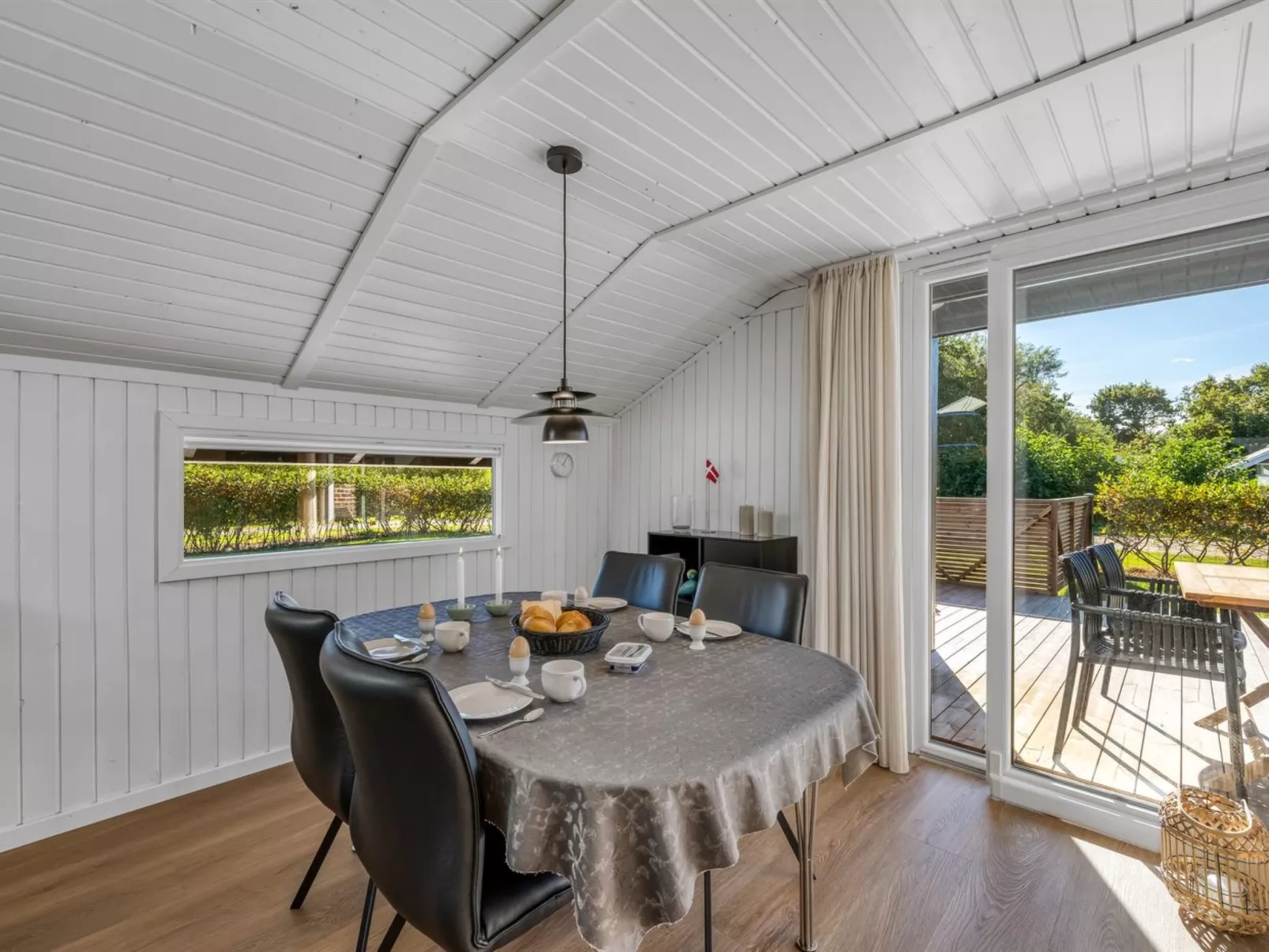 "Thamina" - 200m to the fjord-Binnen