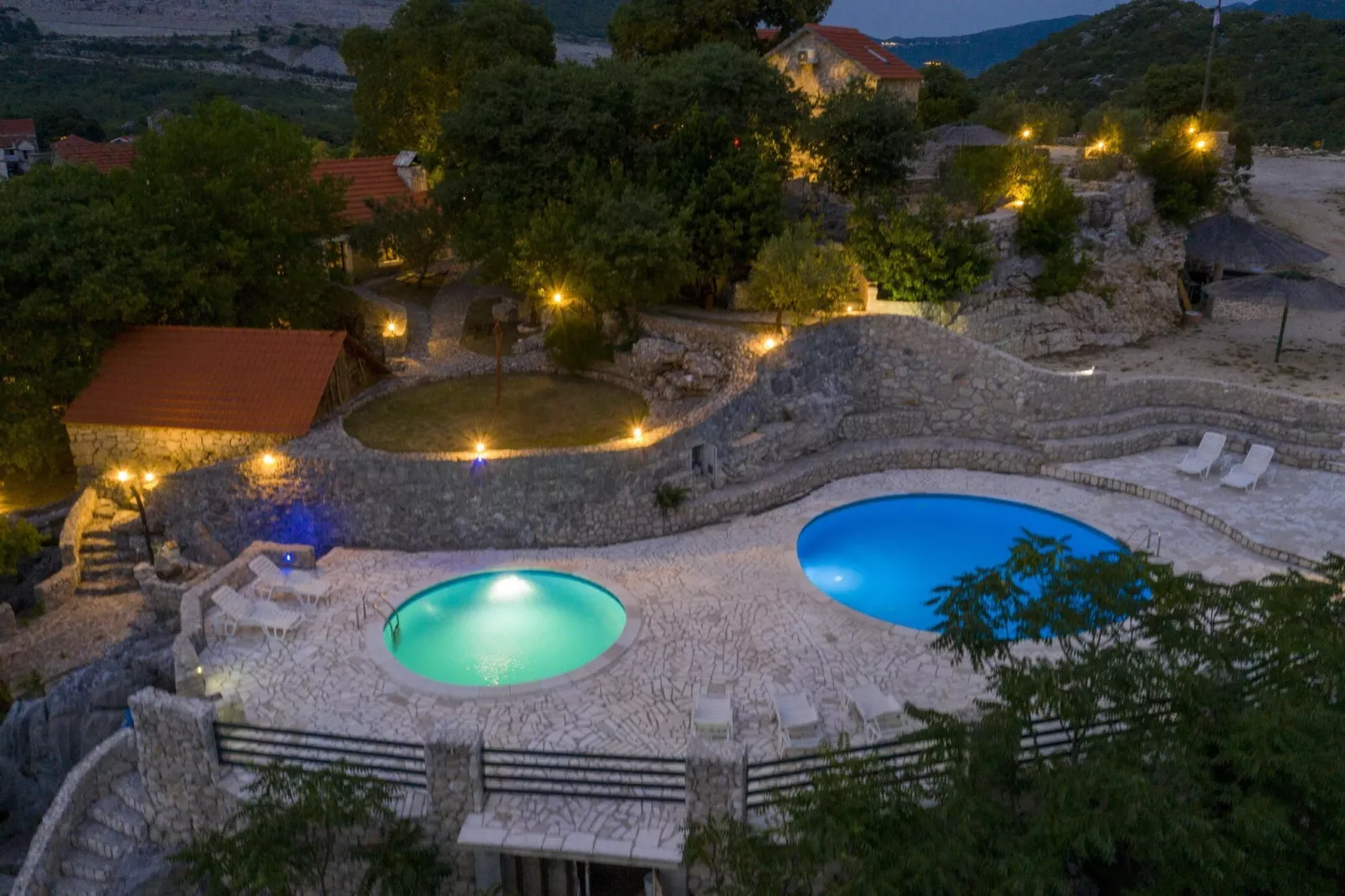 Rustical Resort Kokorići with Shared Outdoor Swimming Pool - One Bedroom Apartment-Uitzicht