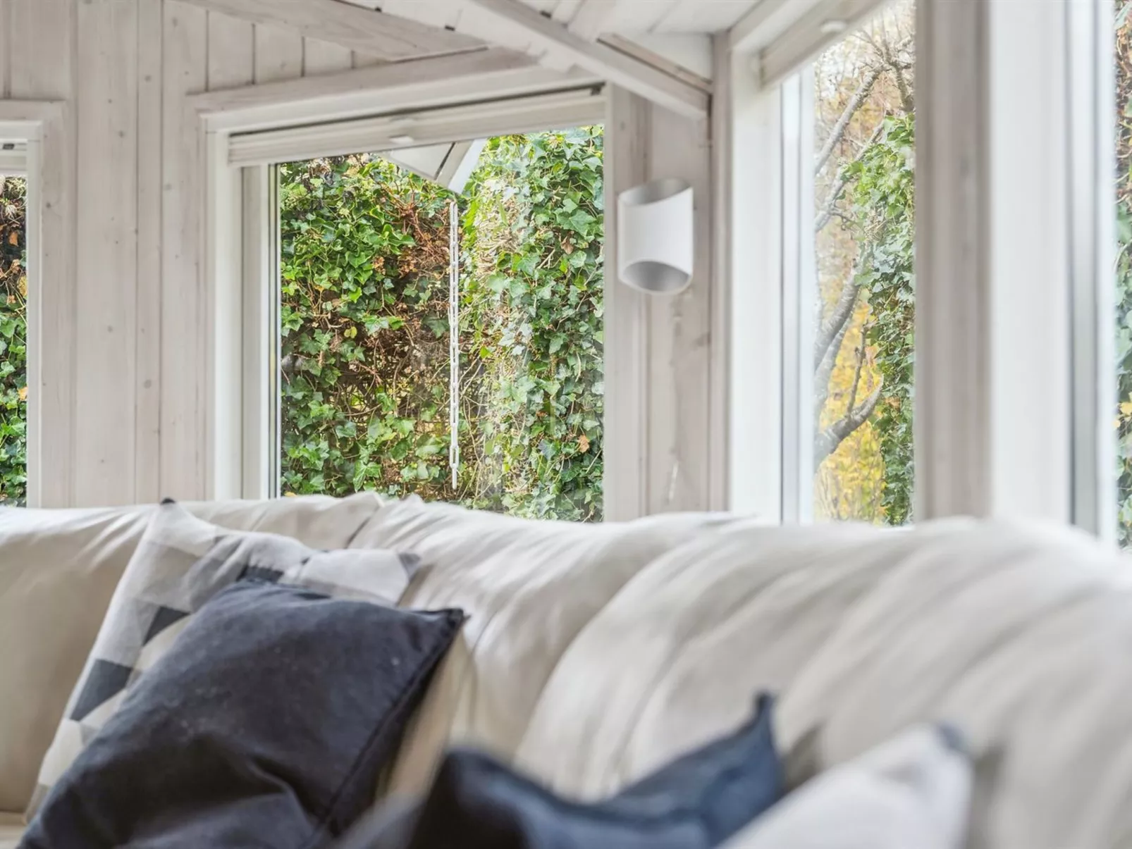 "Gyda" - 840m from the sea-Binnen