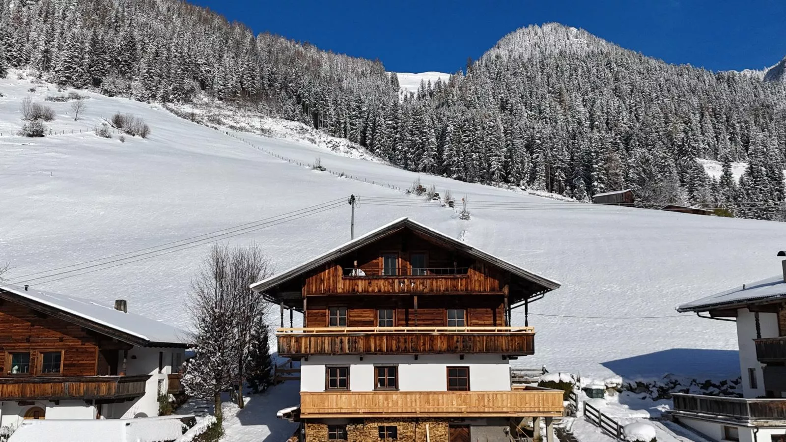 Tirola Hütte-Exterieur winter