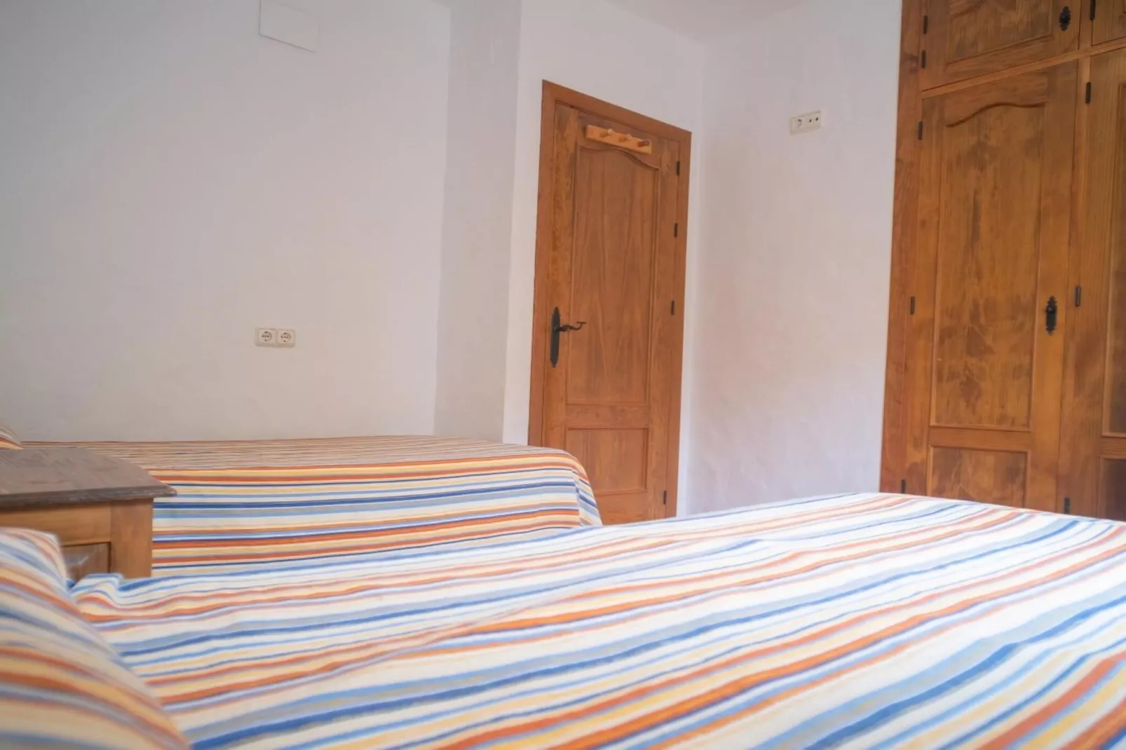 1282-+34630212745-Slaapkamer