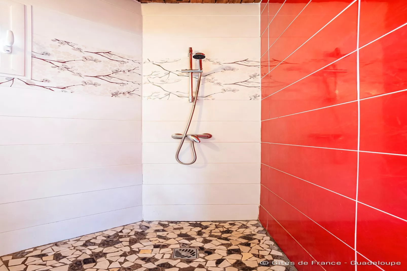 Complexe entier-Résidence-Villa-Salle de Bain amenagée-Vue mer-Badkamer