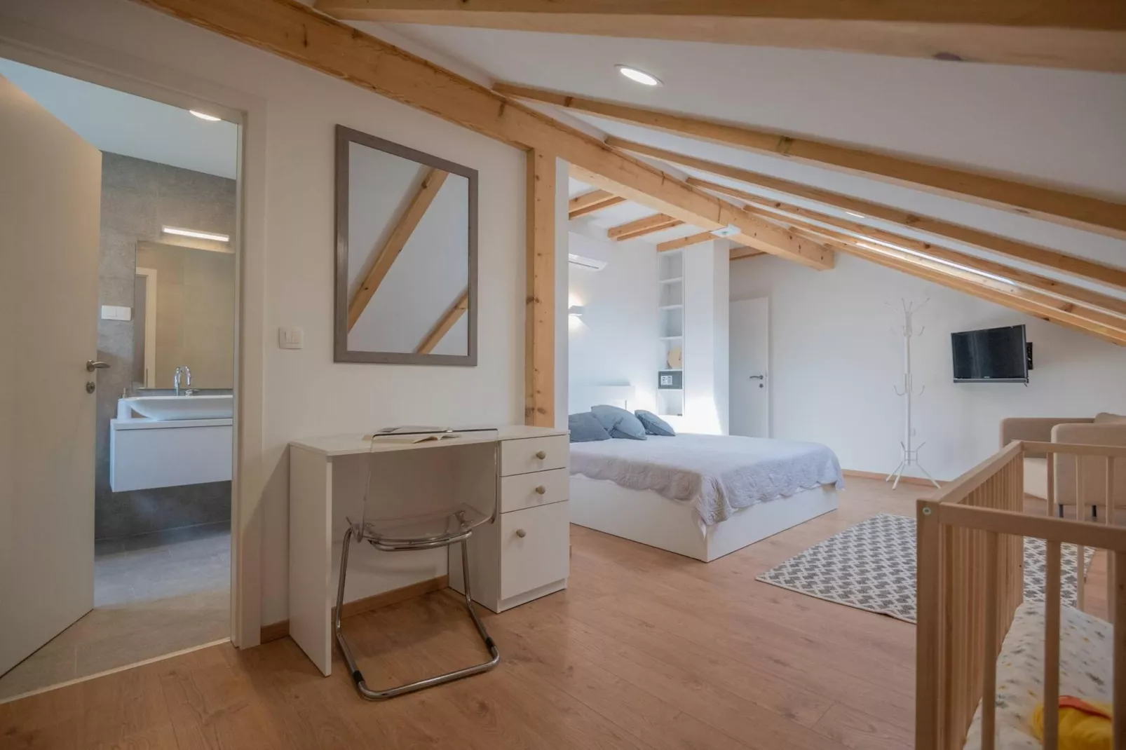 Luxury Villa Prolozac-Slaapkamer