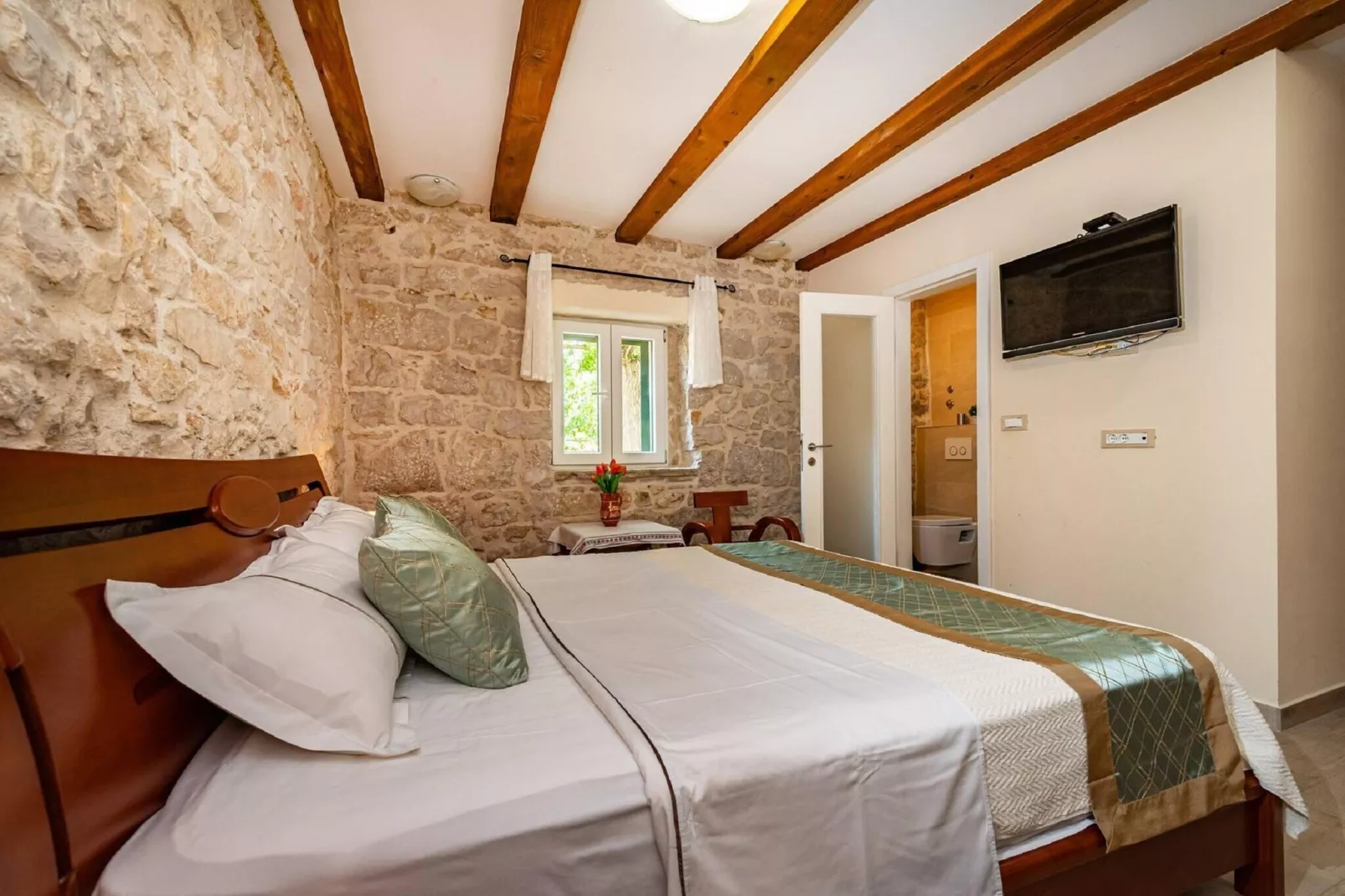 Authentic Villa Zvonko-Slaapkamer