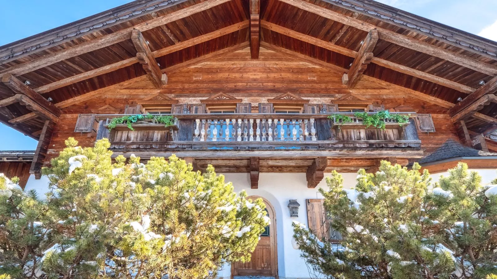 Kitzlodge-Buitenkant zomer