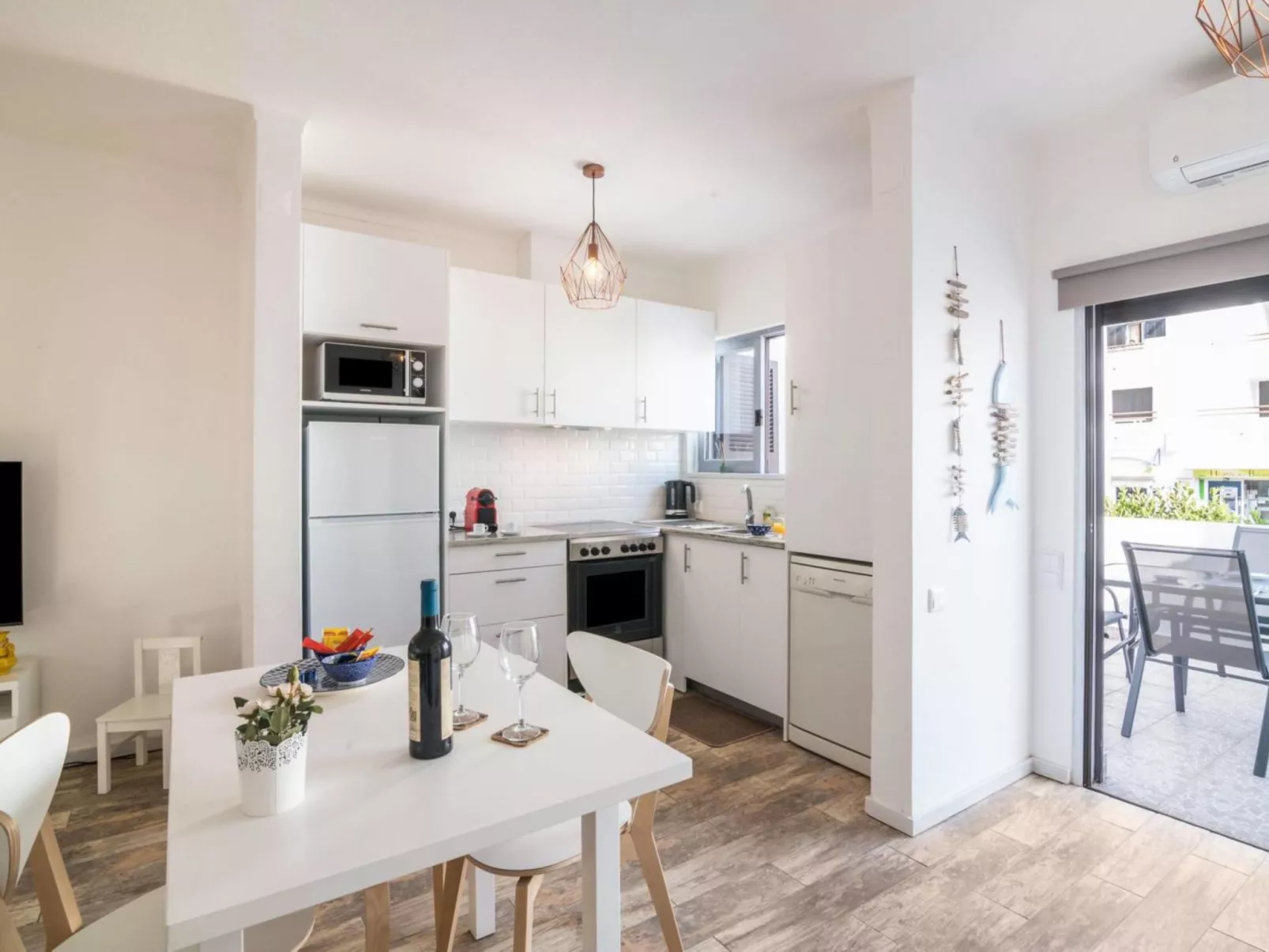 Patrick - Sunny Way-Binnen