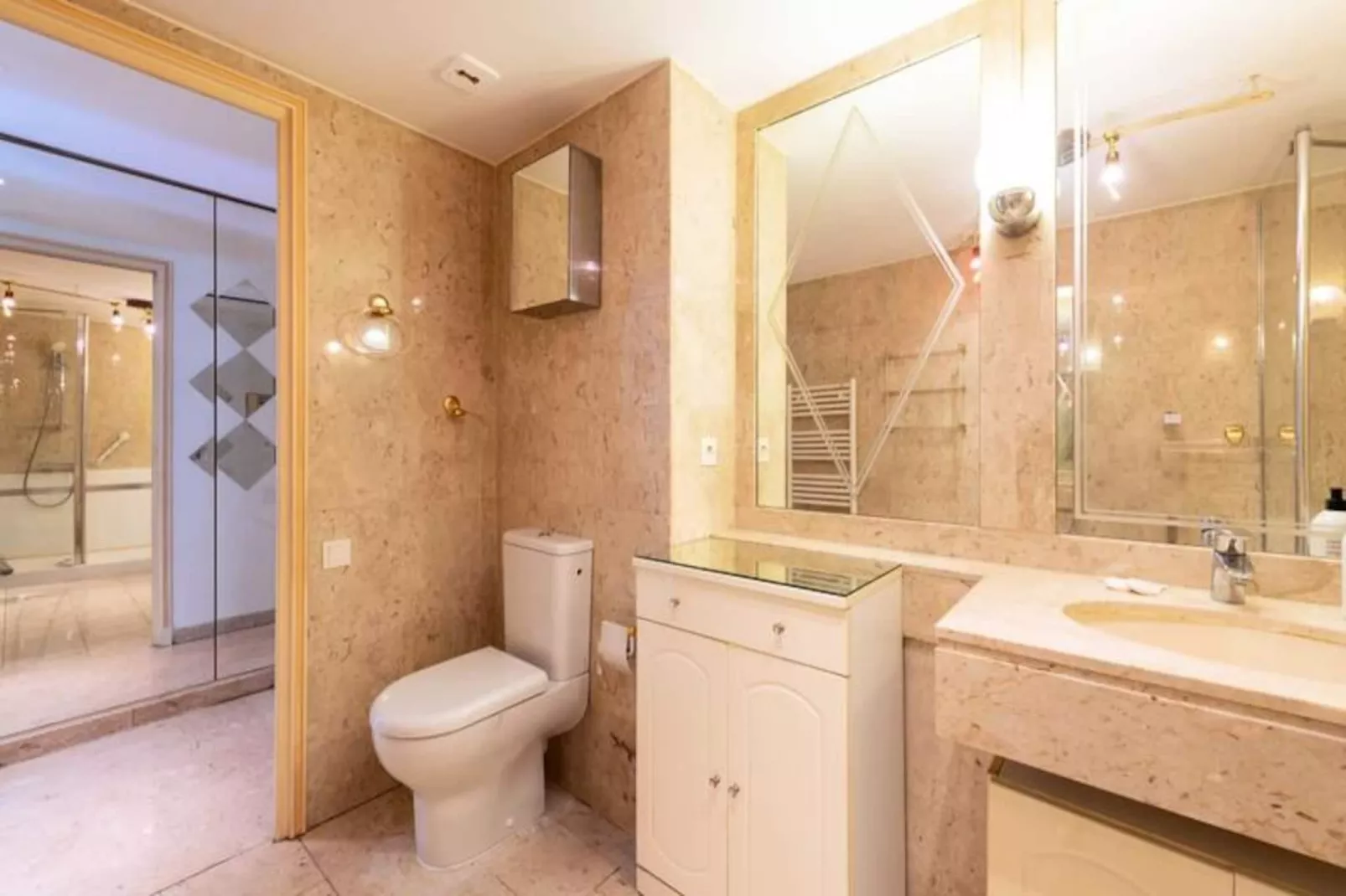 Résidence 2p Résidence Avec Piscine Et Garage, Proche Croisette-Niet-getagd