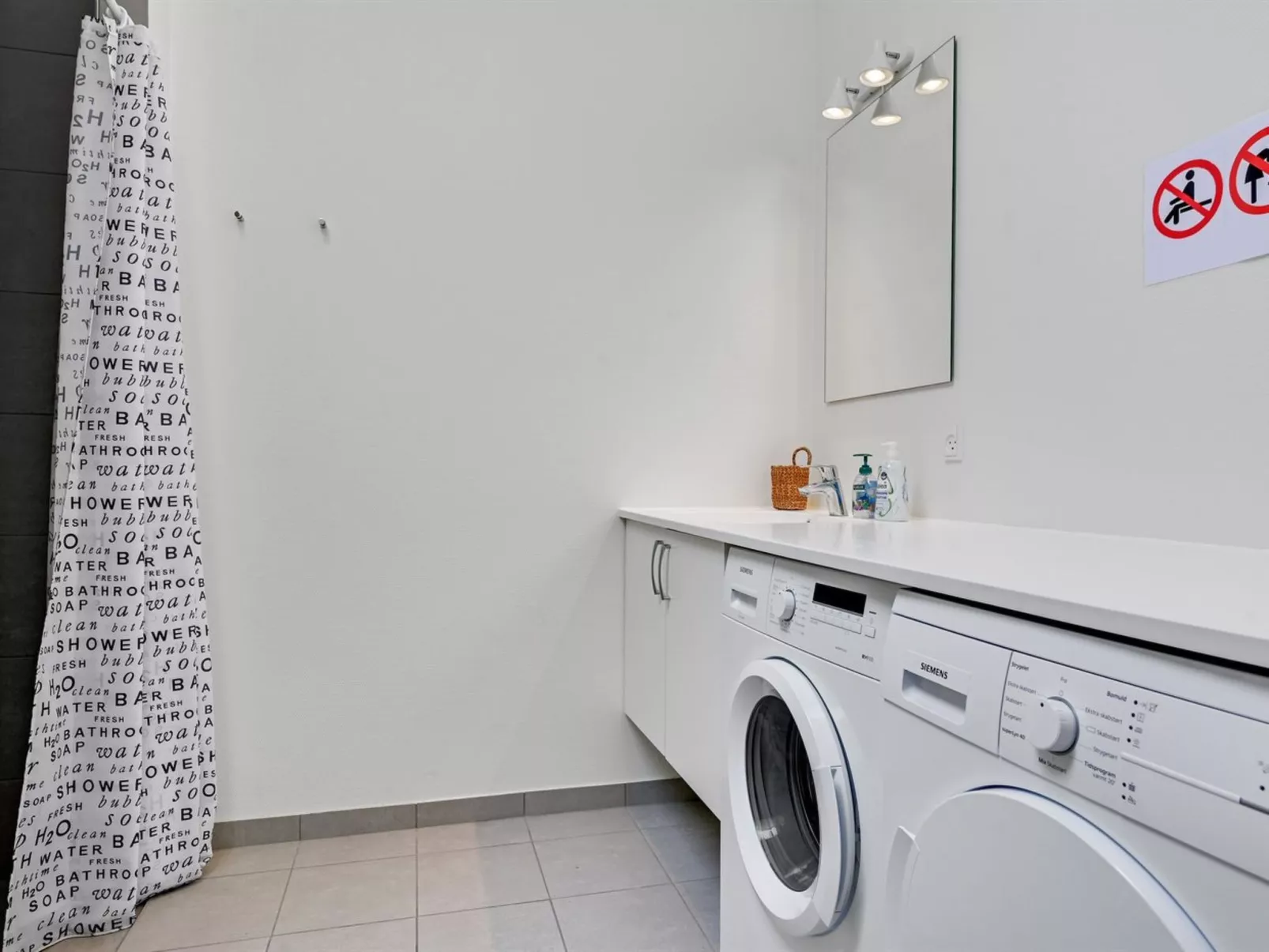 "Regni" - 300m to the fjord-Binnen