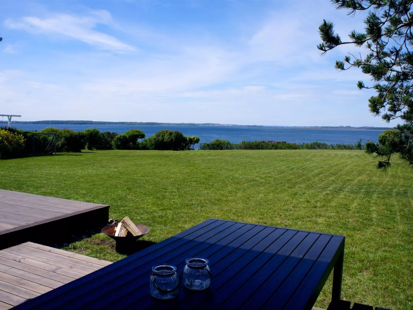 "Iadrik" - 85m to the fjord-Buiten