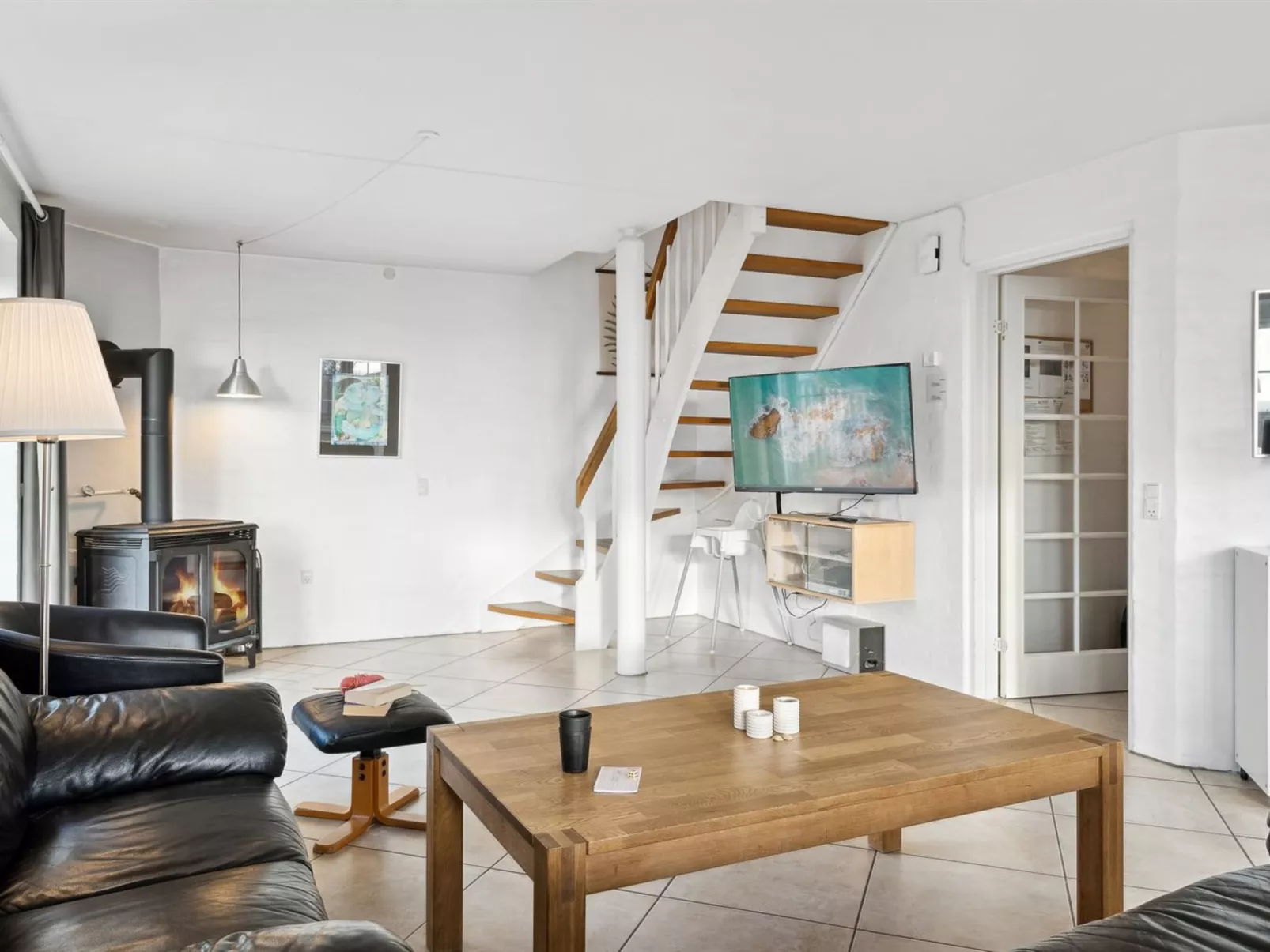 "Joonas" - 100m from the sea-Binnen